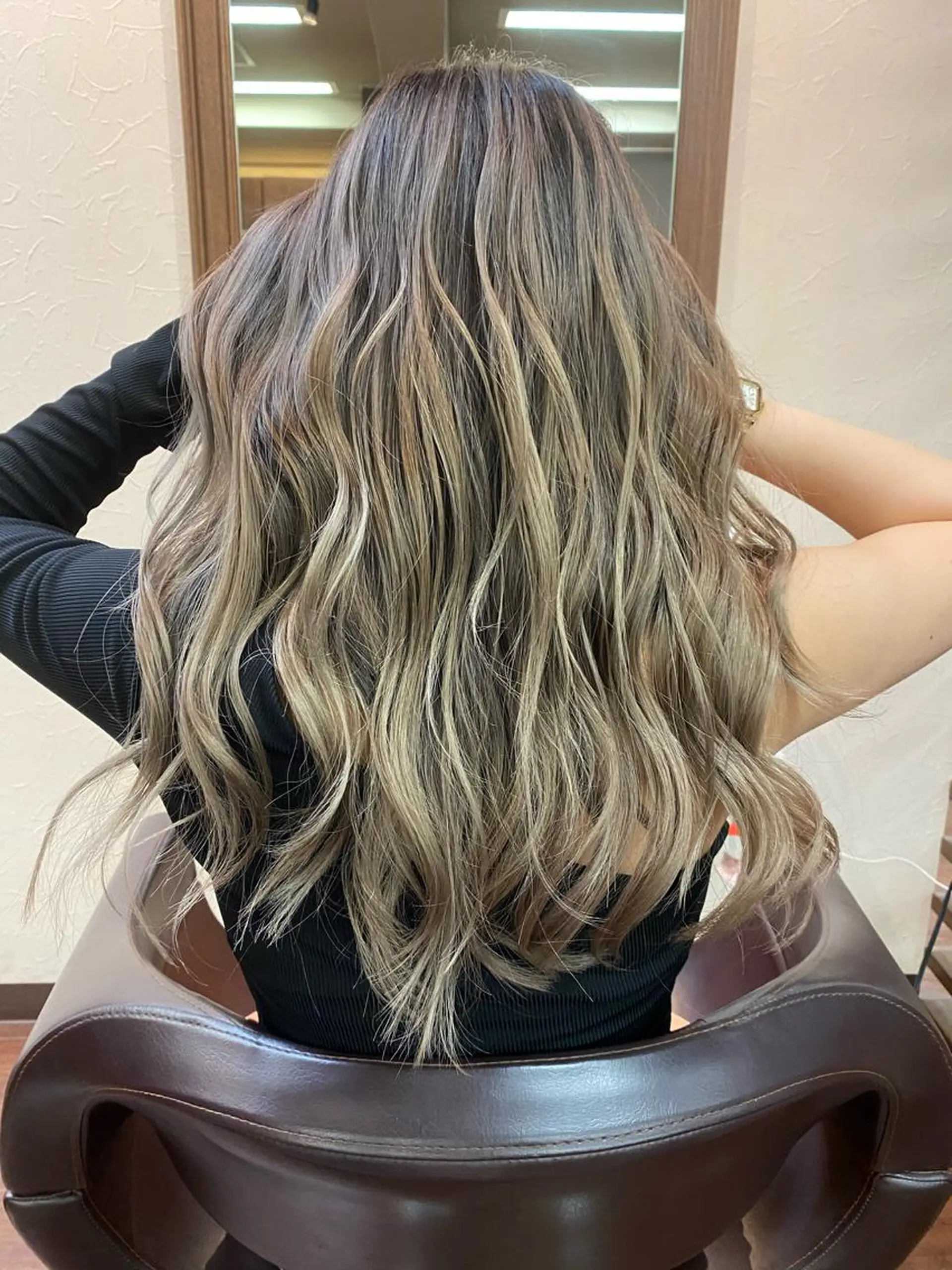 ロング ヘアカラー トリートメント ヘアセット "必ず可愛く” TAKUTOのヘアスタイル