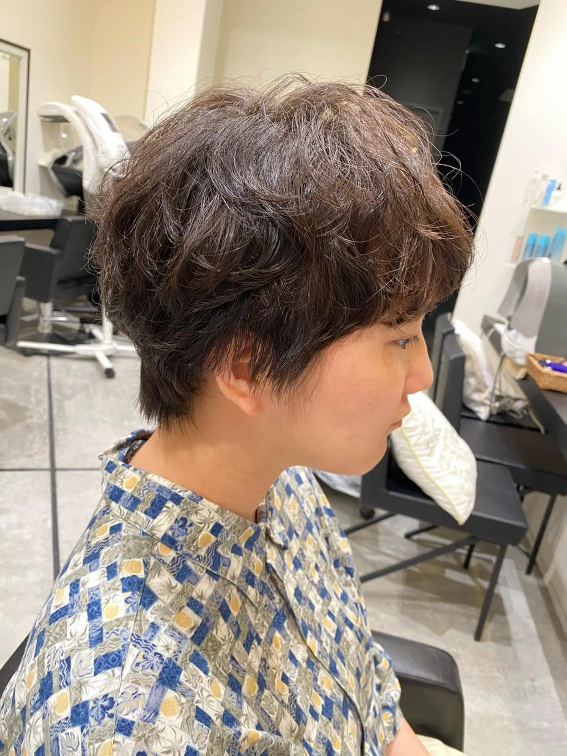 ショート カラー パーマ ショートヘア 丸尾 沙弥香のヘアスタイル