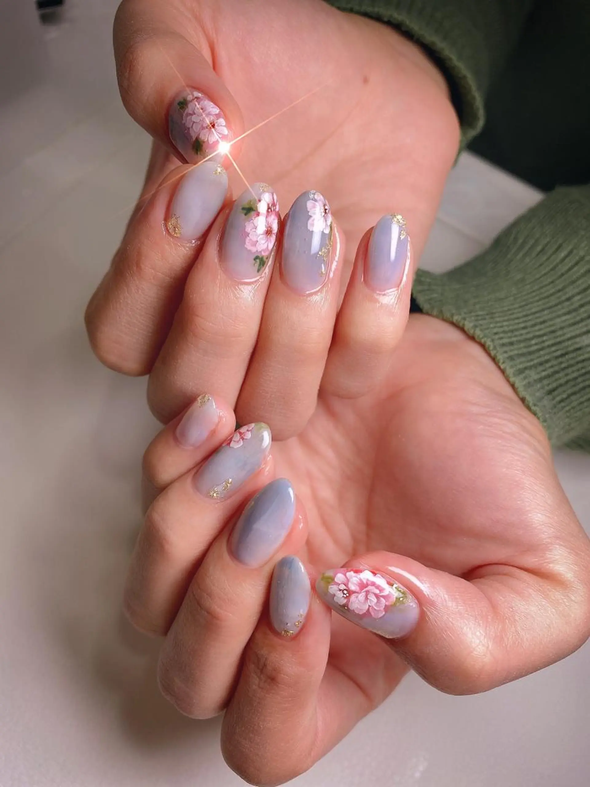 ネイル JINI NAIL所属・ジニ ネイルのネイルデザイン