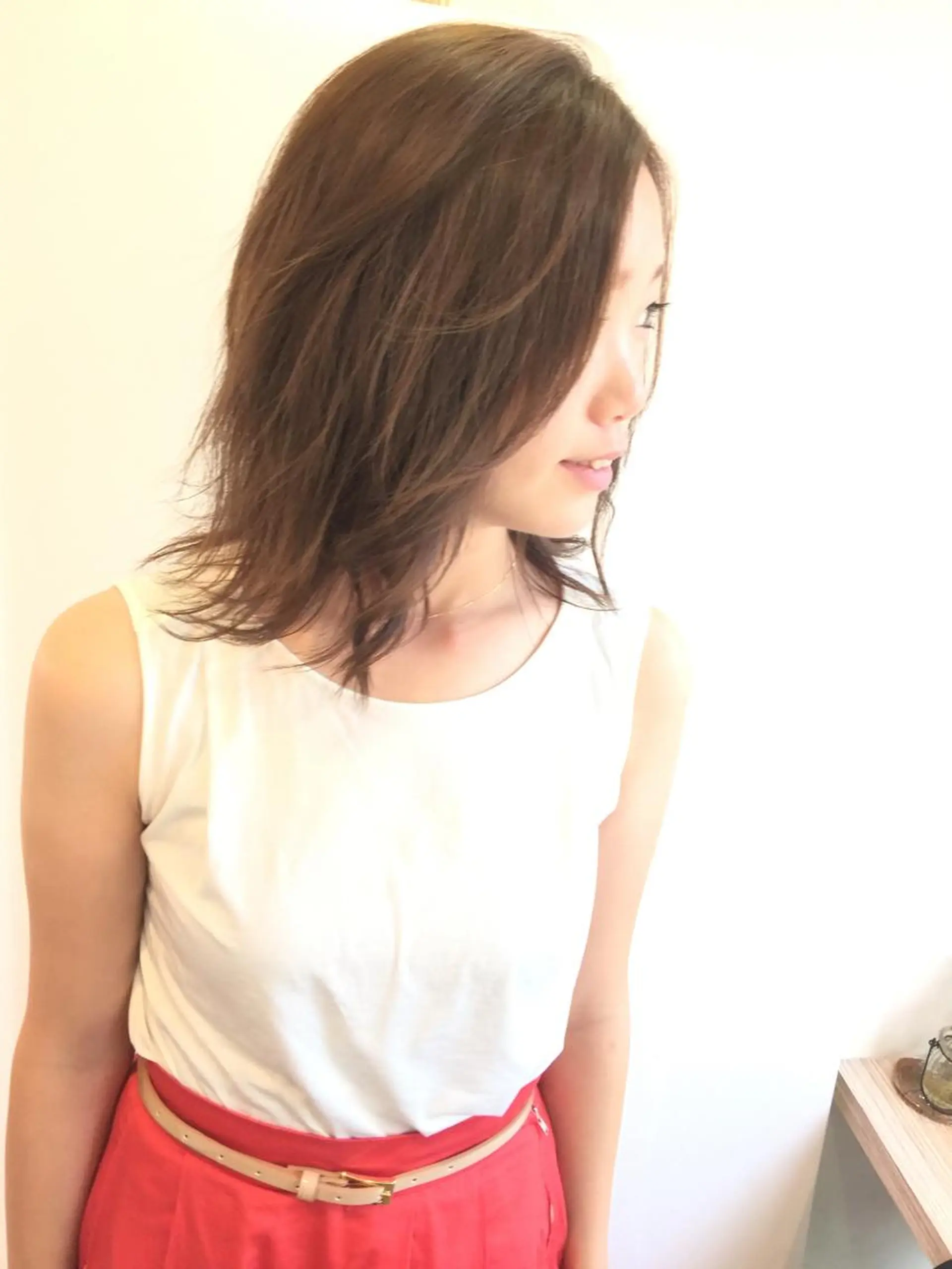 セミロング カラー nishimura makotoのヘアスタイル