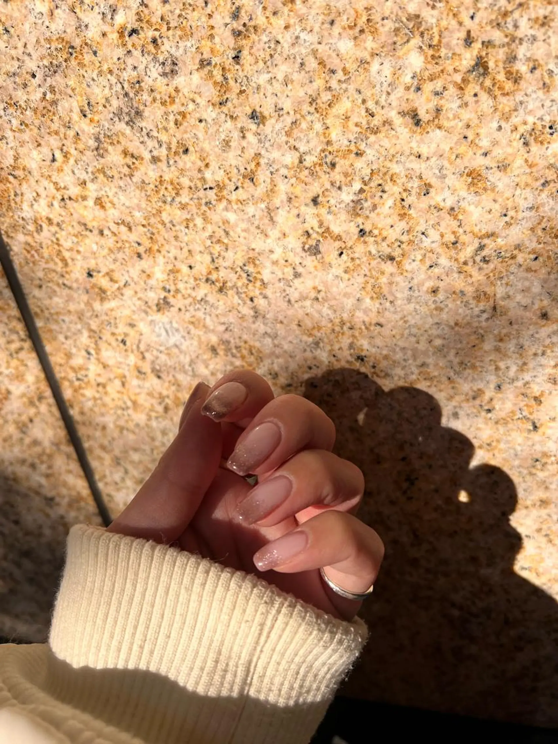 セミロング ハンドネイル 𝐞𝐚𝐜𝐡 nanami🩰のネイルデザイン