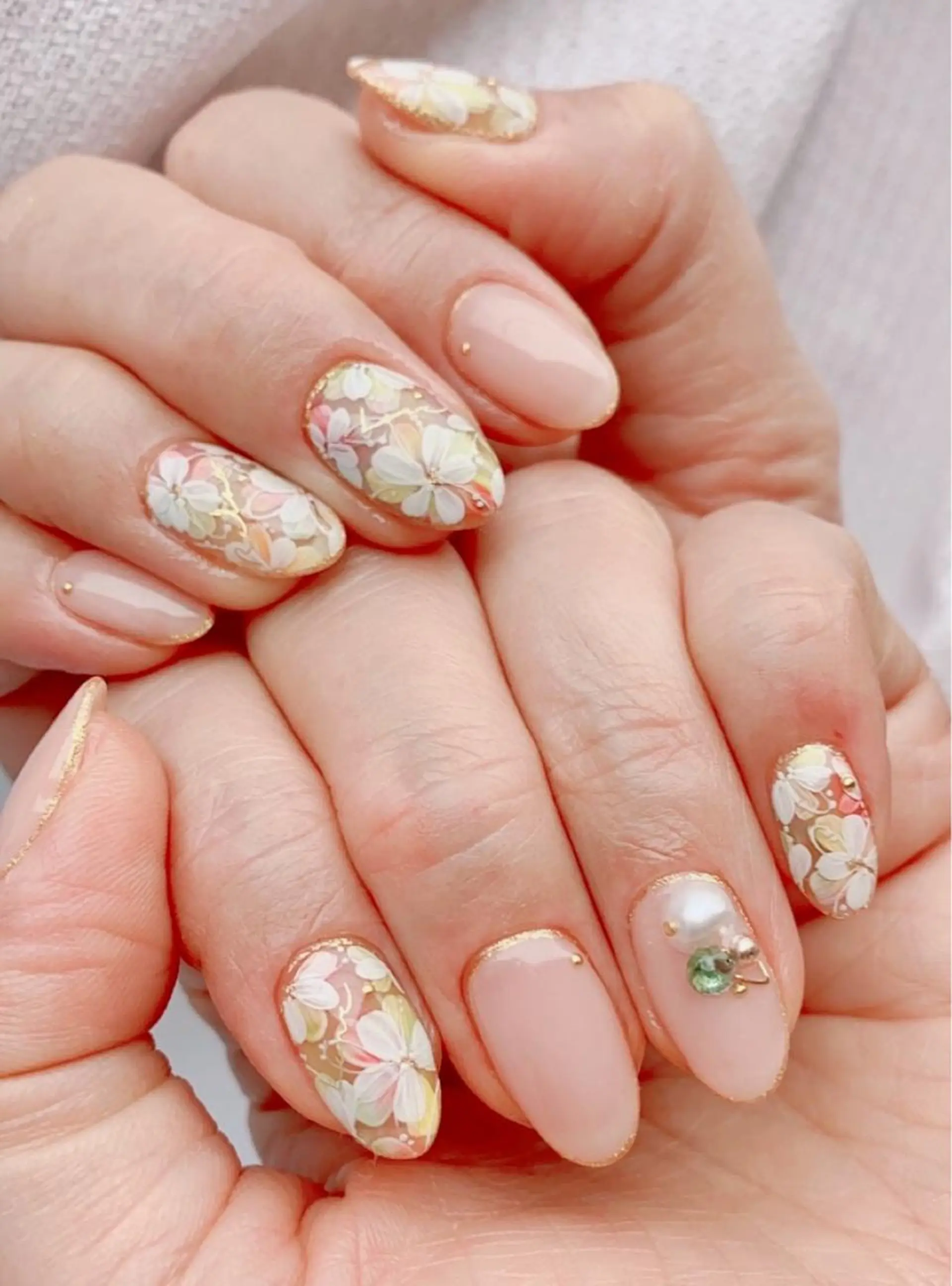 ネイル ハンドネイル JINI NAIL所属・ジニ ネイルのネイルデザイン