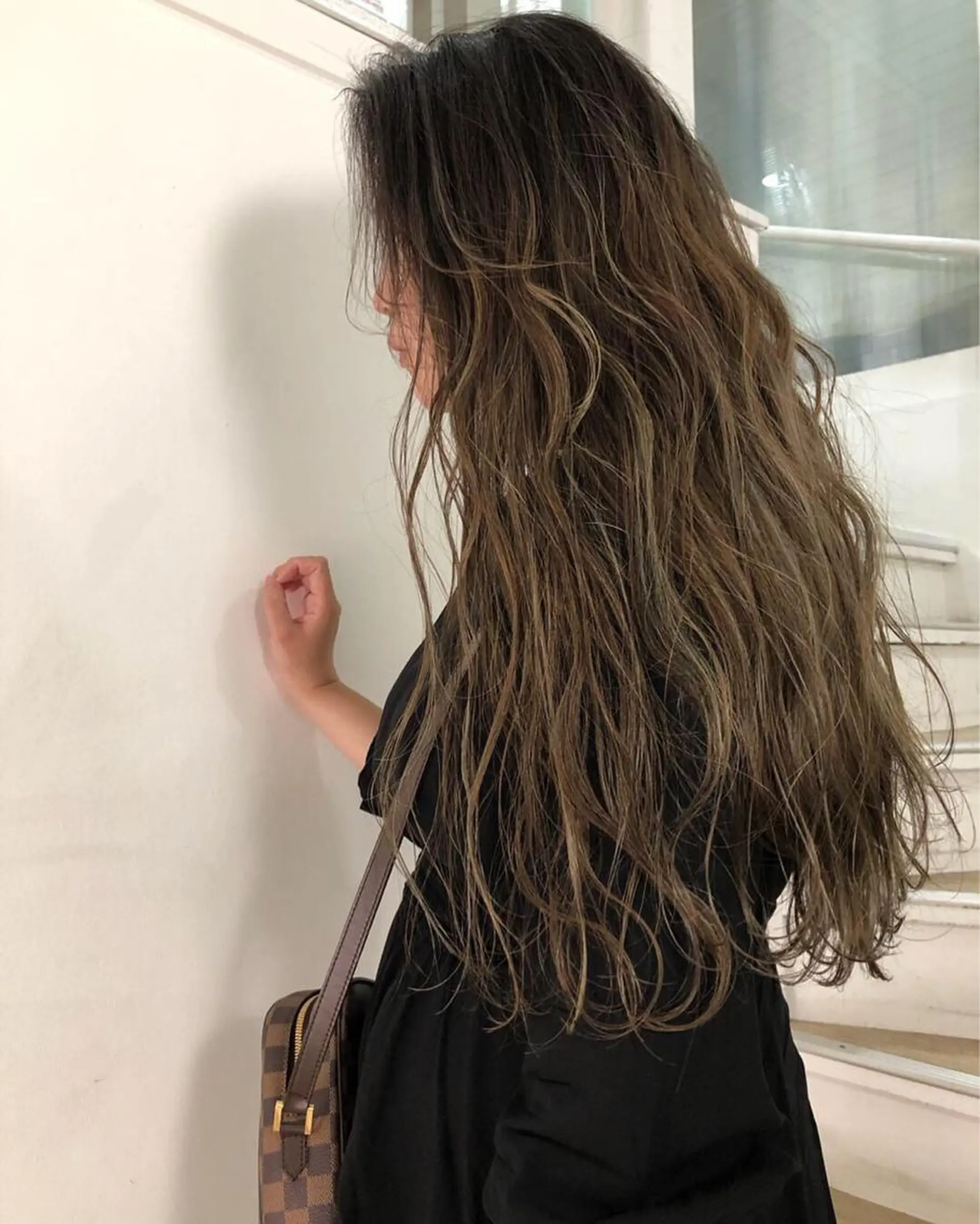 ロング カラー ブリーチ 透明感カラー ハイライトカラー ハイライト Tao所属・藤川 大智のヘアスタイル