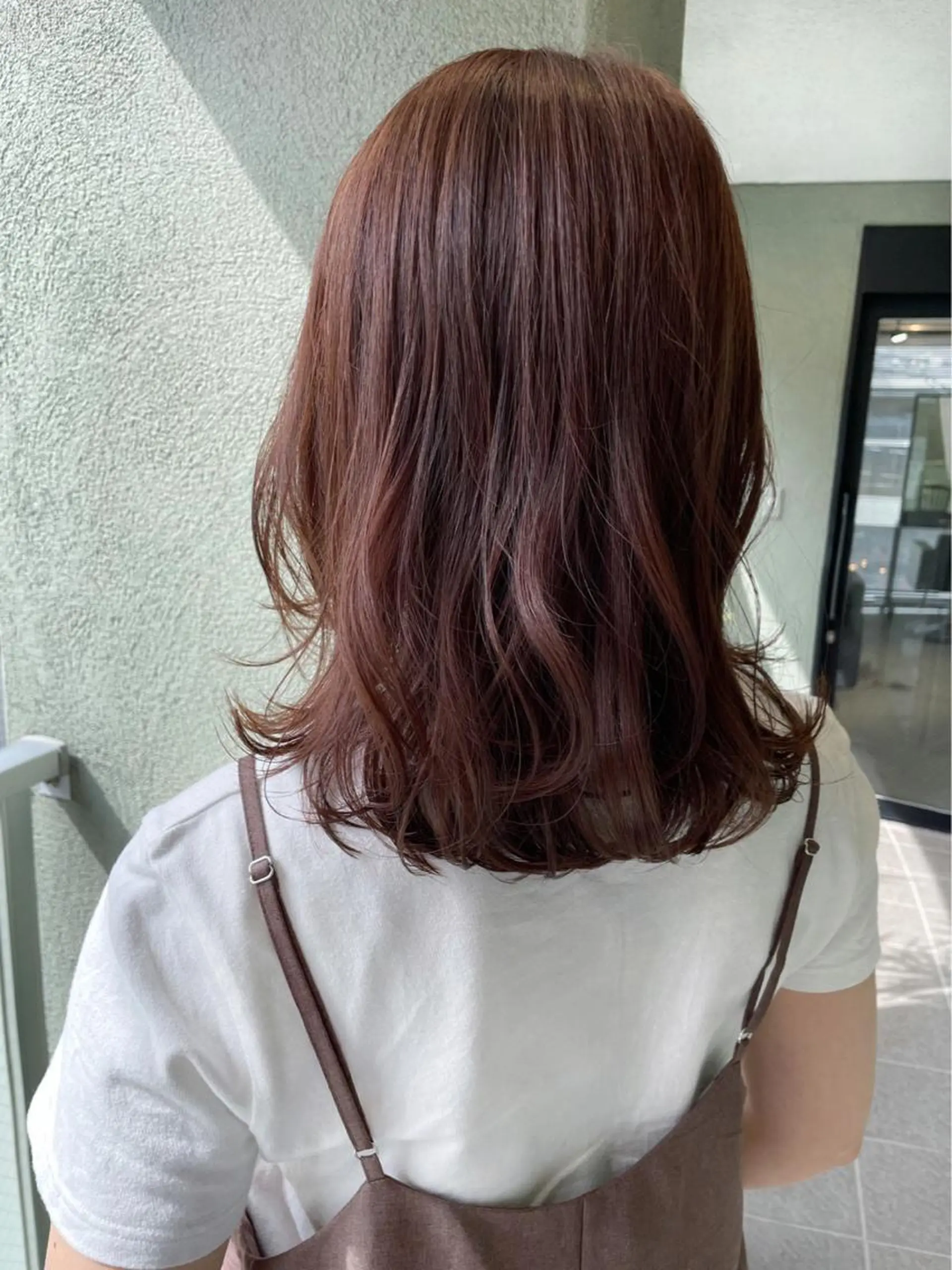 ミディアム カラー ベージュカラー ピンクカラー ピンクベージュ カット ヘアカラー トリートメント HIROKI ” stylistのヘアスタイル