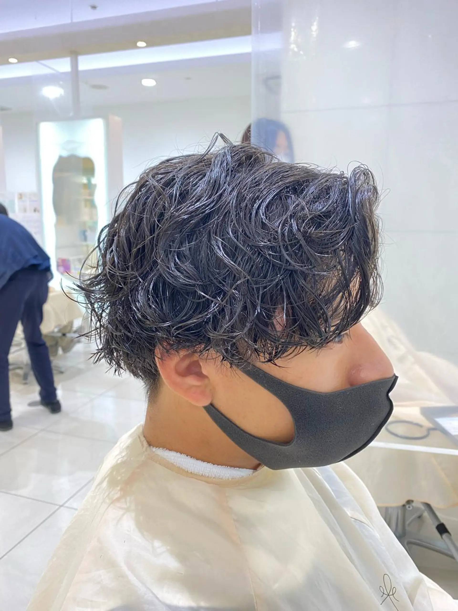 パーマ メンズ カット パーマ トリートメント スパイラル波巻き パーマ井本汰壱のヘアスタイル