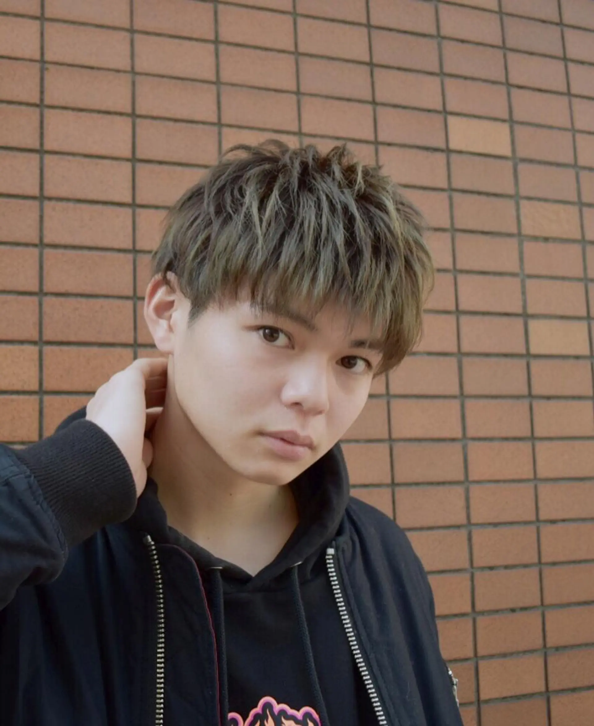 ショート メンズ ヘアカラー トリートメント ✨髪質改善縮毛矯正✨ 宇田川修平のエステ・リラクイメージ