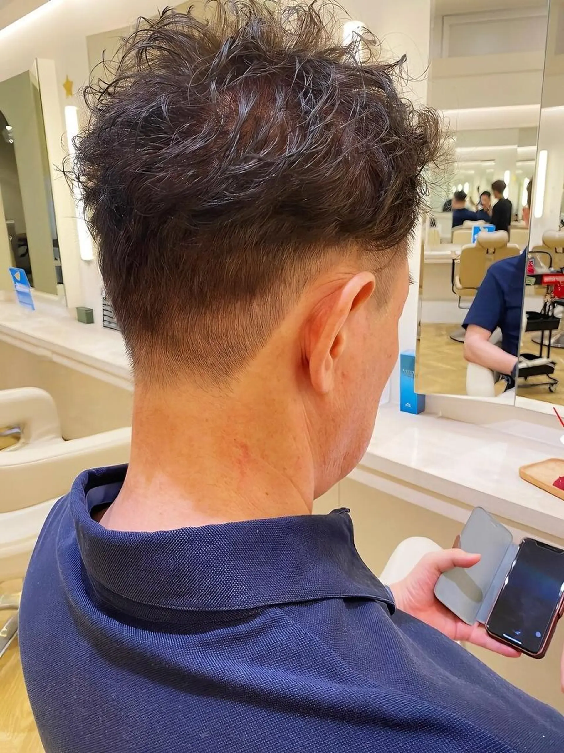 メンズ フェードカット メンズハイライト メンズパーマ カット ヘアカラー 💈メンズ専門💈 ✂︎美容師✂︎渡辺翔のヘアスタイル