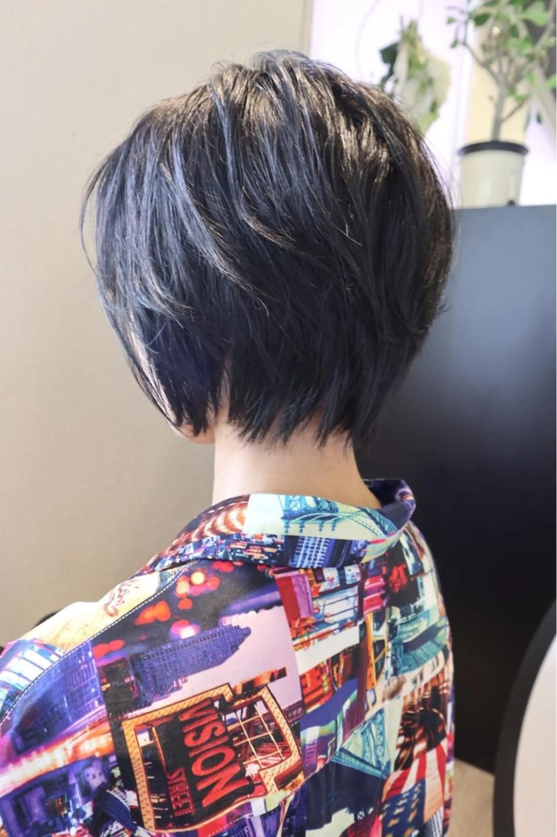 ショート ヴェジールヘアデザイン所属・岩間 祐佳のヘアスタイル