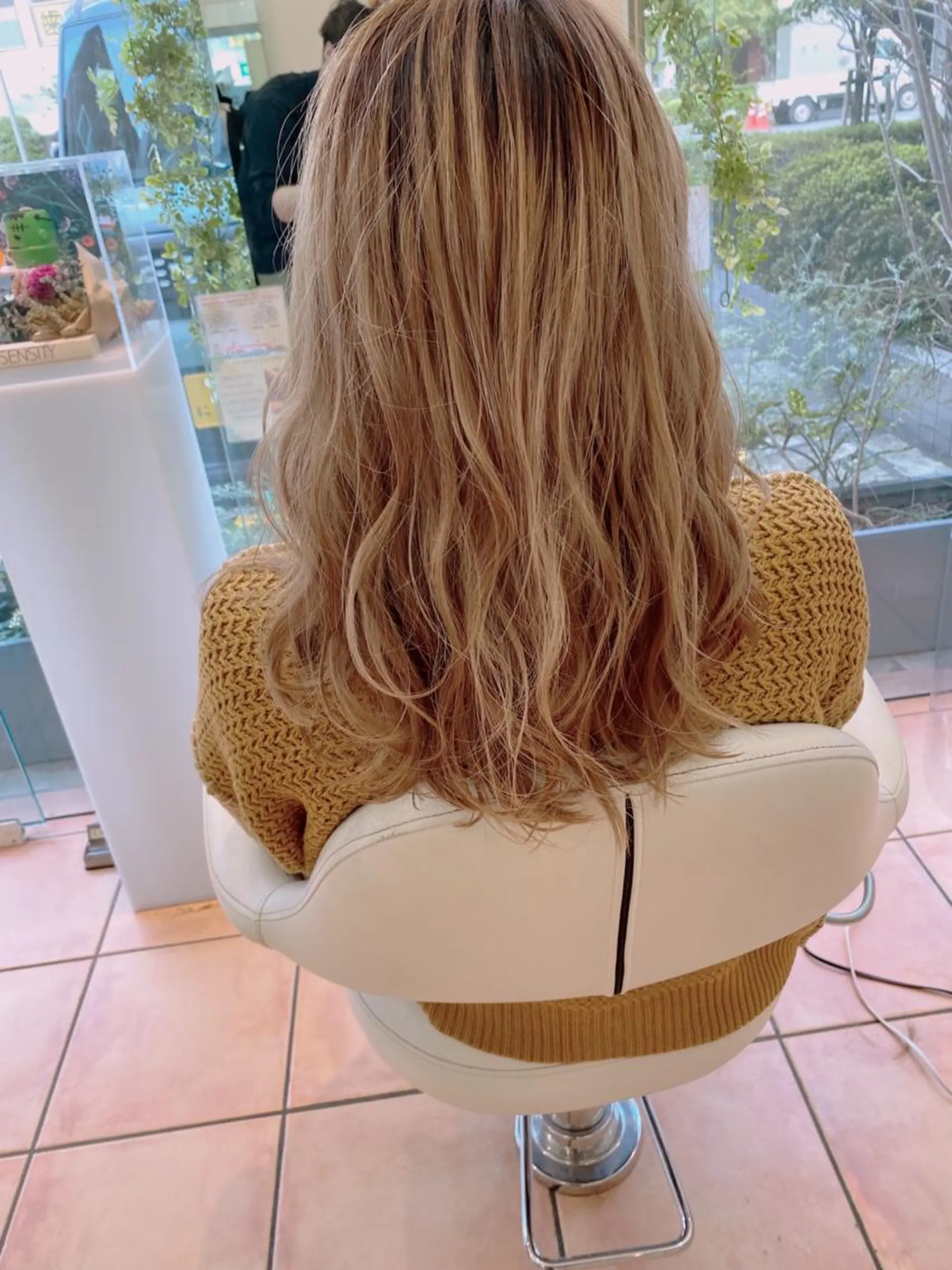 ロング カラー特化 横川　翔希のヘアスタイル