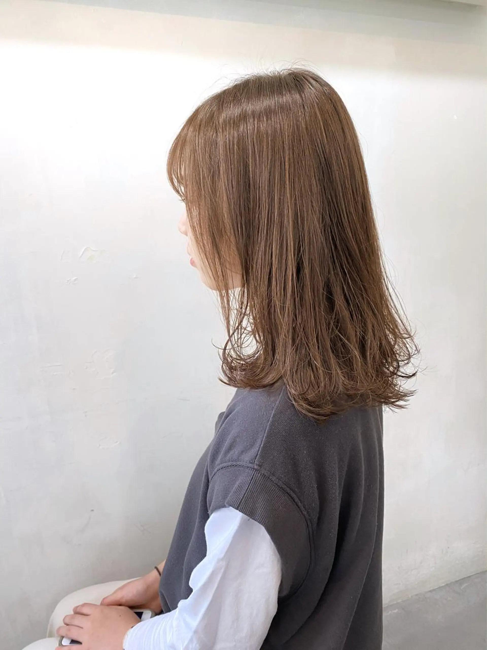 カラー CLOVER新田辺所属・石賀 早紀のヘアスタイル