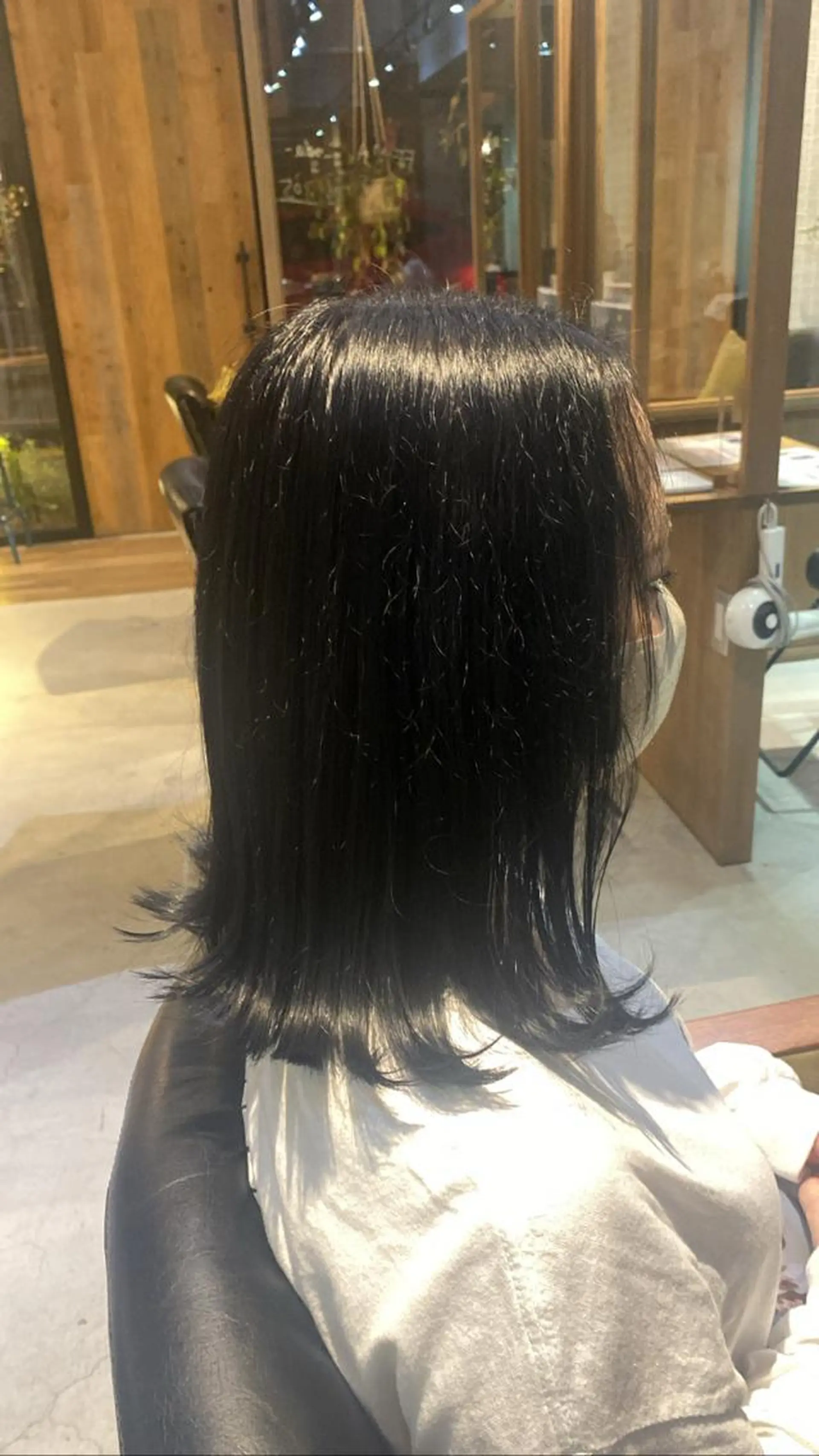 ミディアム カット FERIA池田 石田較貴のヘアスタイル