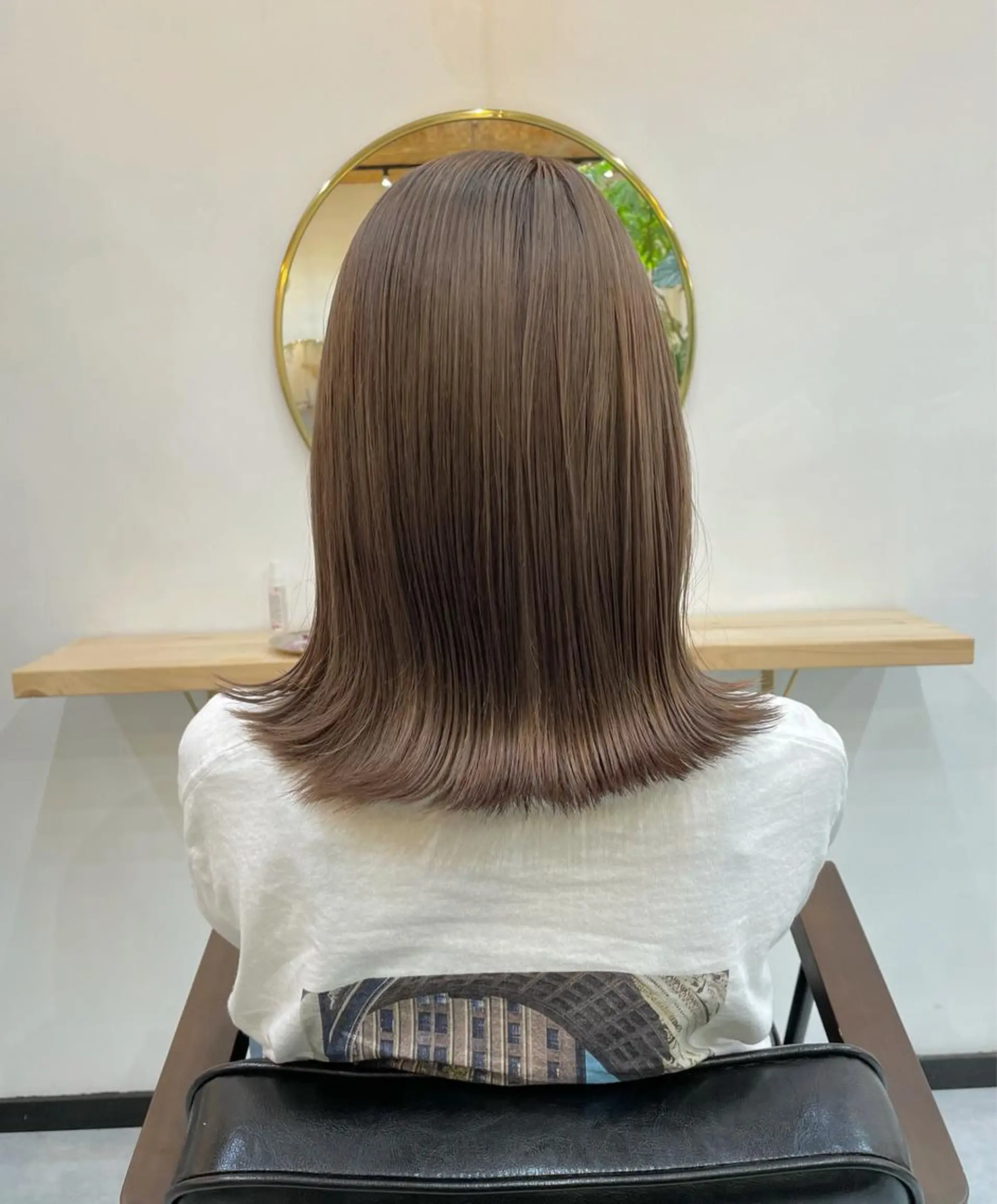 ミディアム カラー 高梨 菜々のヘアスタイル