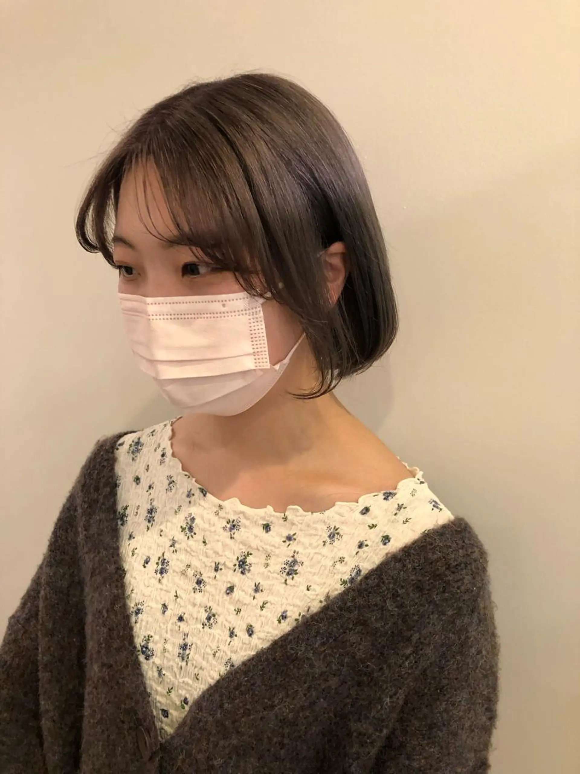 ミディアム カラー グレージュ ラベンダーカラー ラベンダーグレージュ ラベンダーグレー ボブ ヘアカラー トリートメント レイヤー/お顔まわり 暖色カラー🍑Amiのヘアスタイル