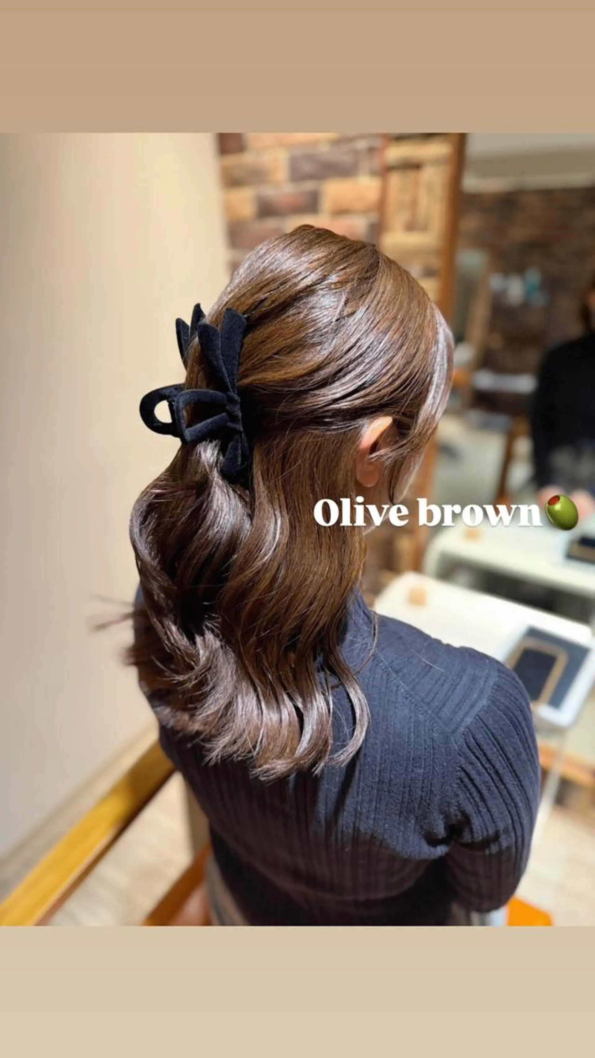 セミロング カラー AROMA awanoのヘアスタイル