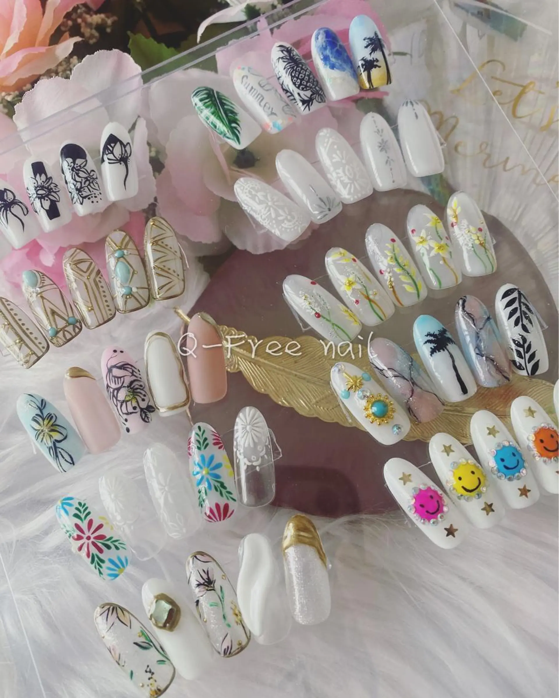 ロング カラー ネイル アートネイル Q Free nailsのネイルデザイン