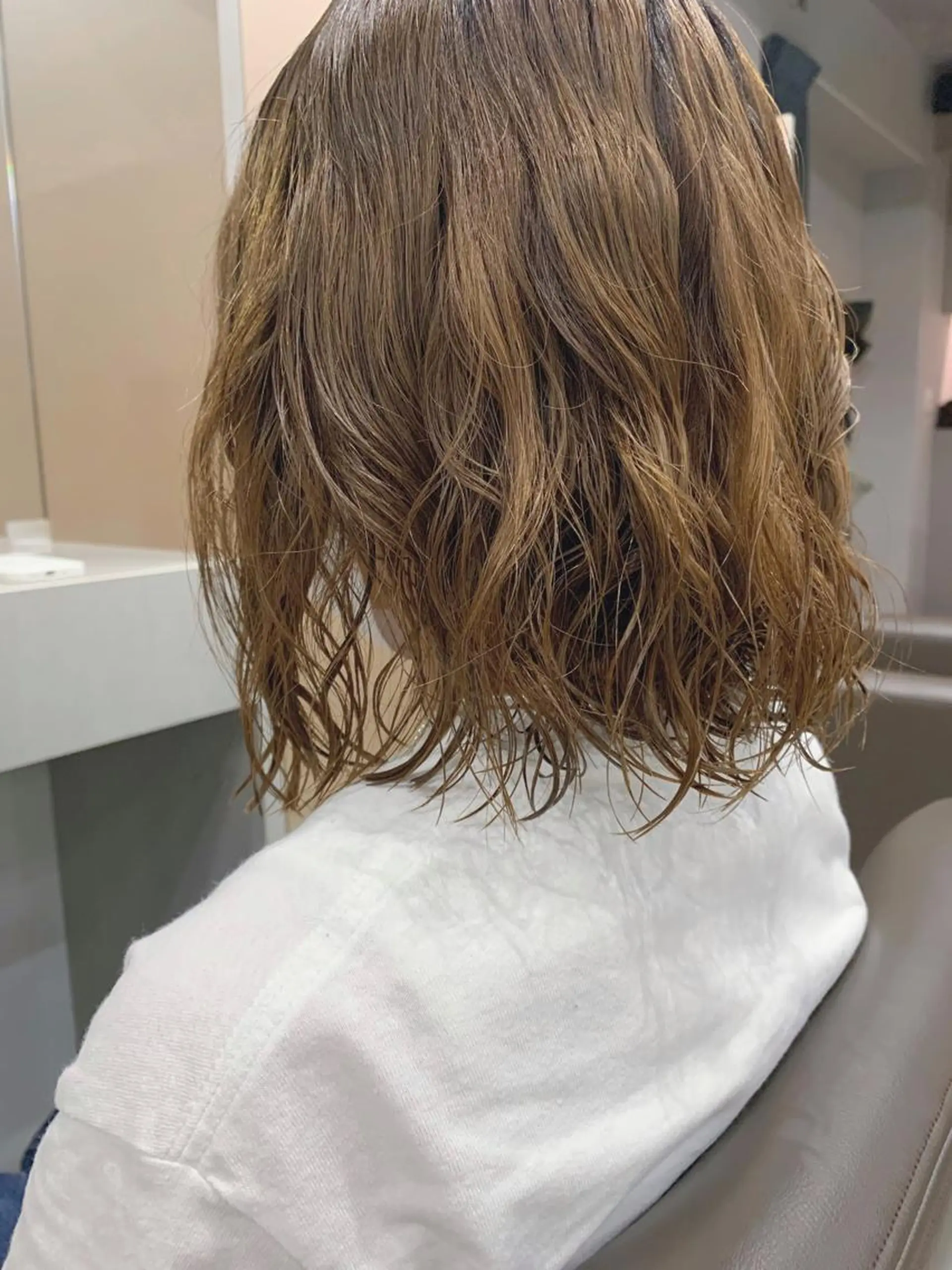 ミディアム パーマ ボブパーマコテ巻き風 パーマNo1深江秀平のヘアスタイル