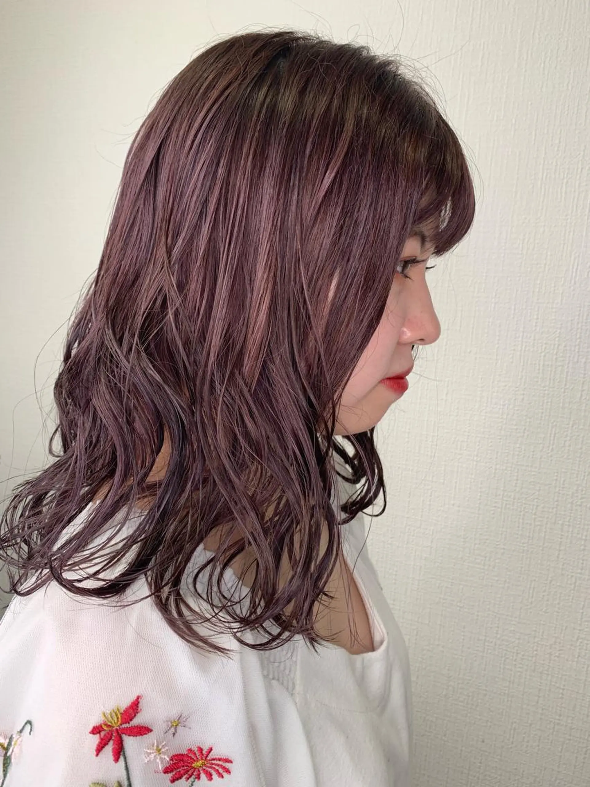 セミロング ヘアカラー 袴田 伊代のヘアスタイル