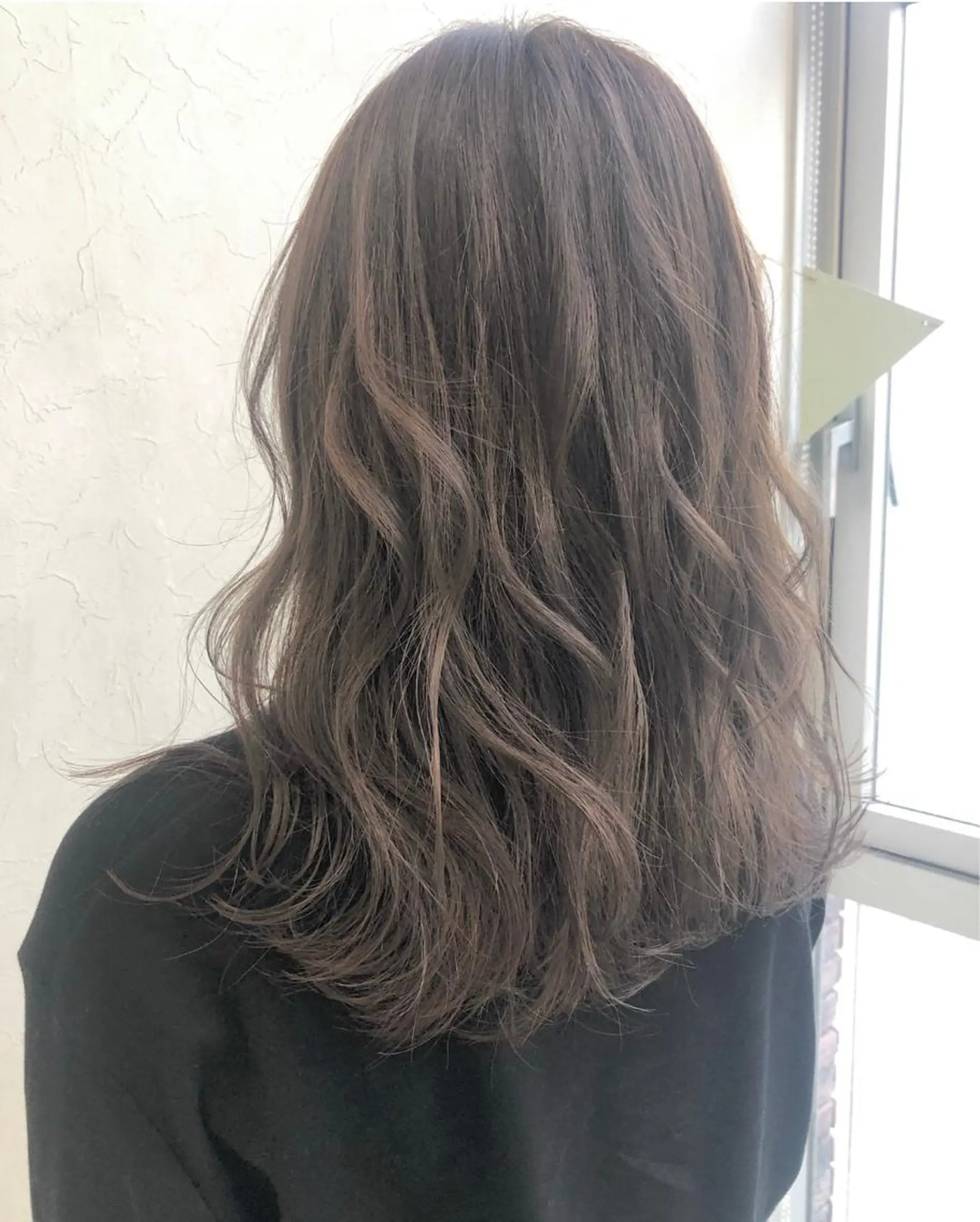 セミロング カラー nakahara madokaのヘアスタイル