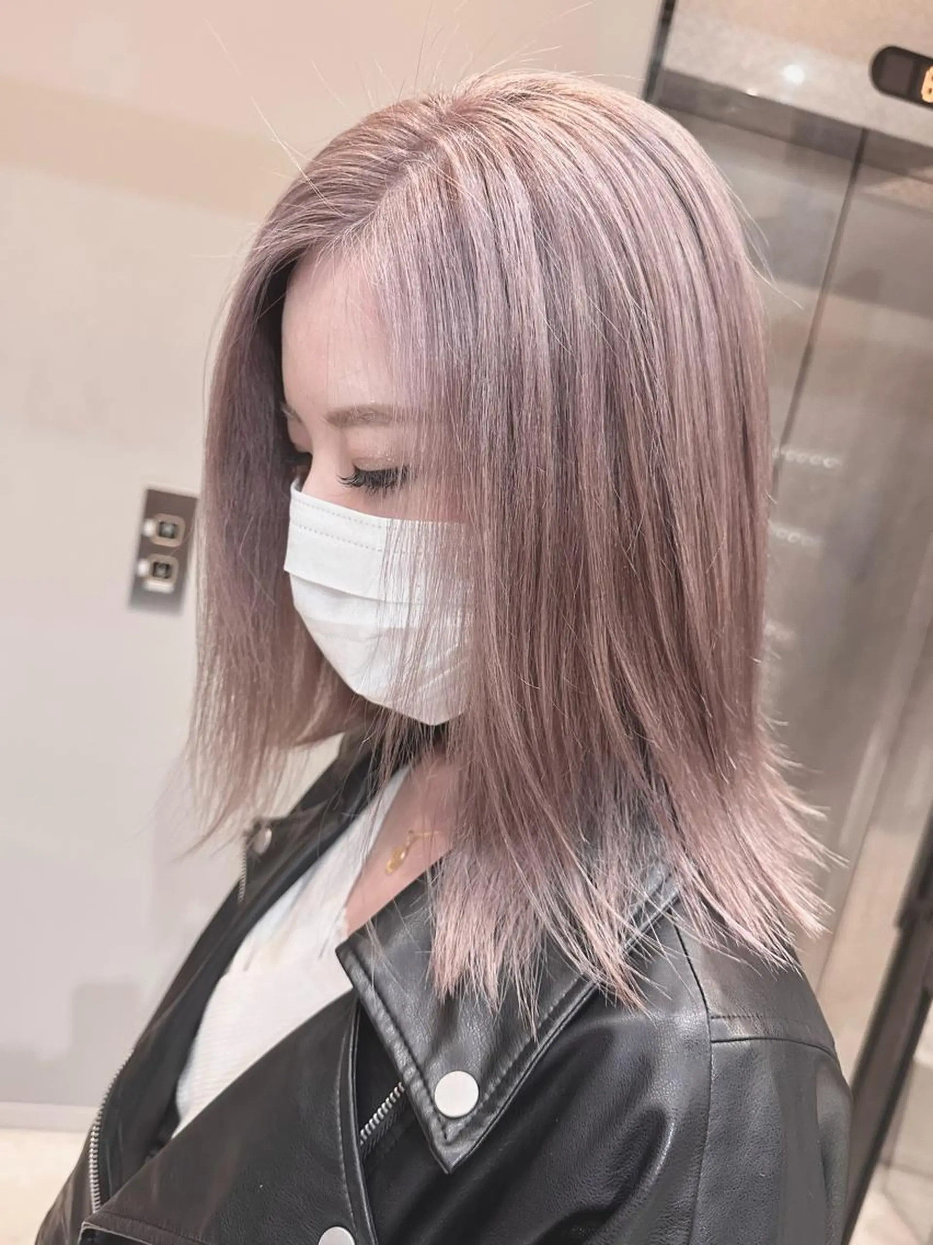 ミディアム ヘアカラー 🔷ブリーチバレイヤ ージュ🔷飯野達也のヘアスタイル