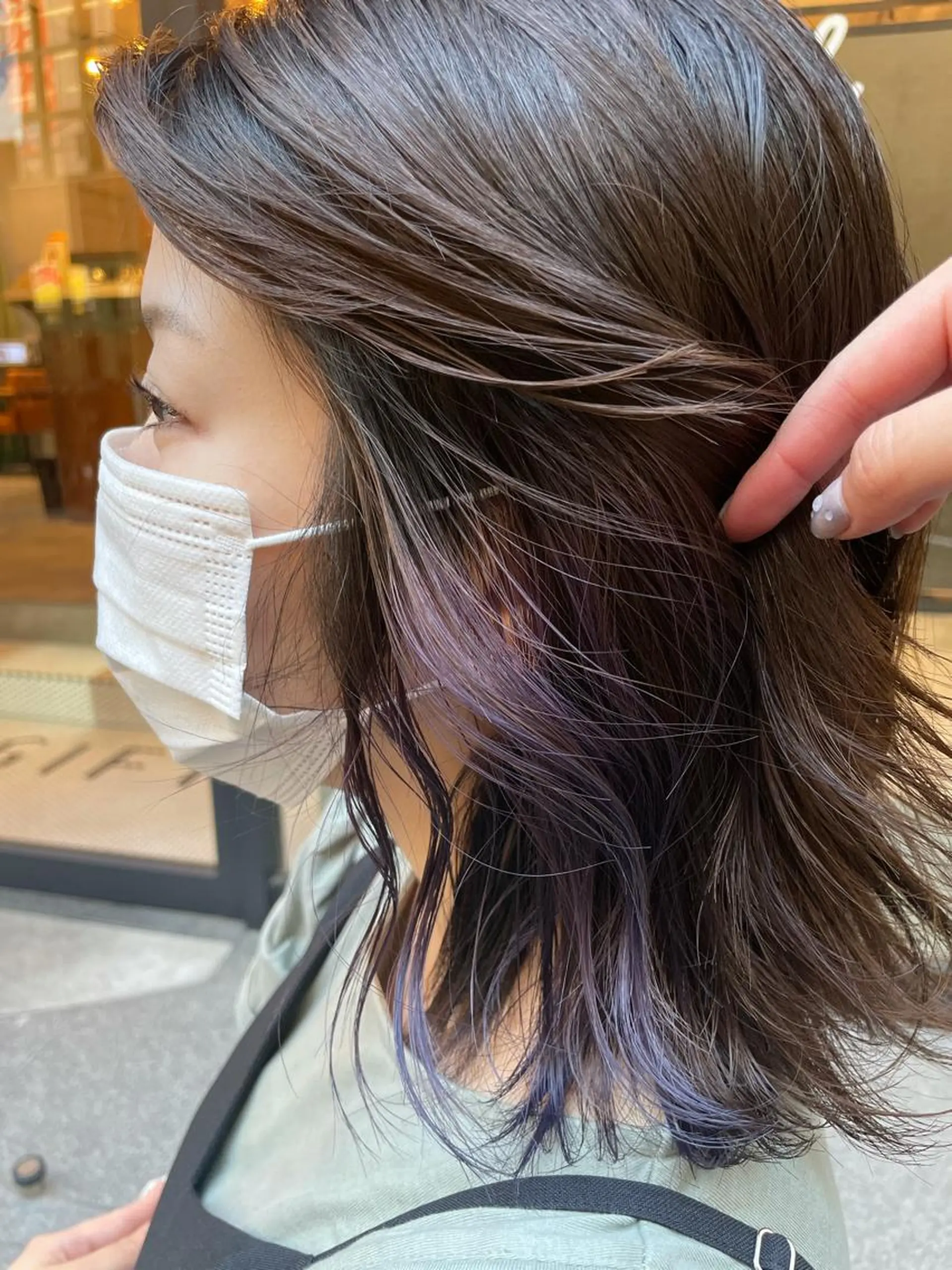 ミディアム 横山 菜摘のヘアスタイル