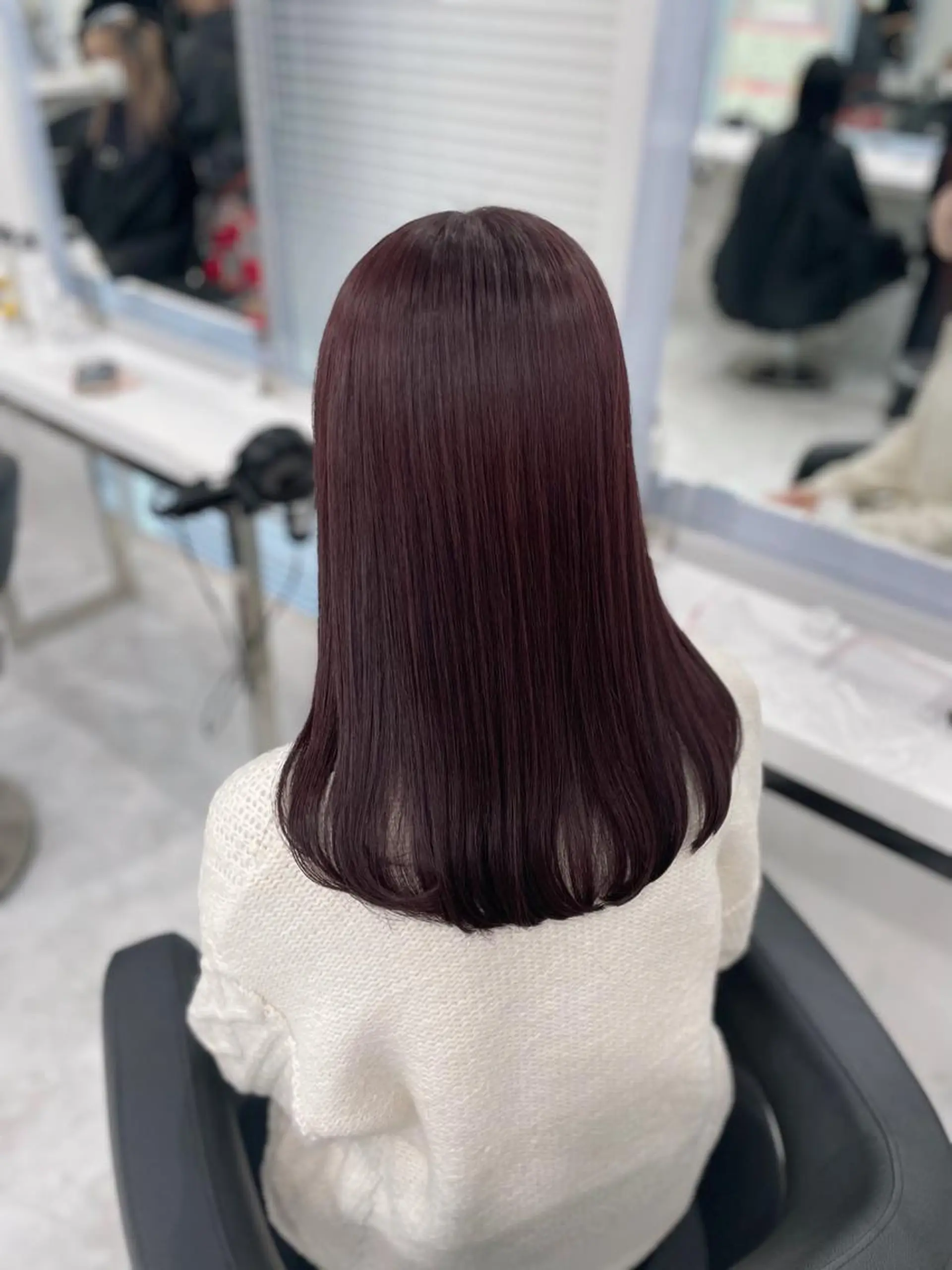 セミロング カラー ヘアアレンジ Ella所属・nana【艶髪】/ レイヤー/縮毛矯正のヘアスタイル