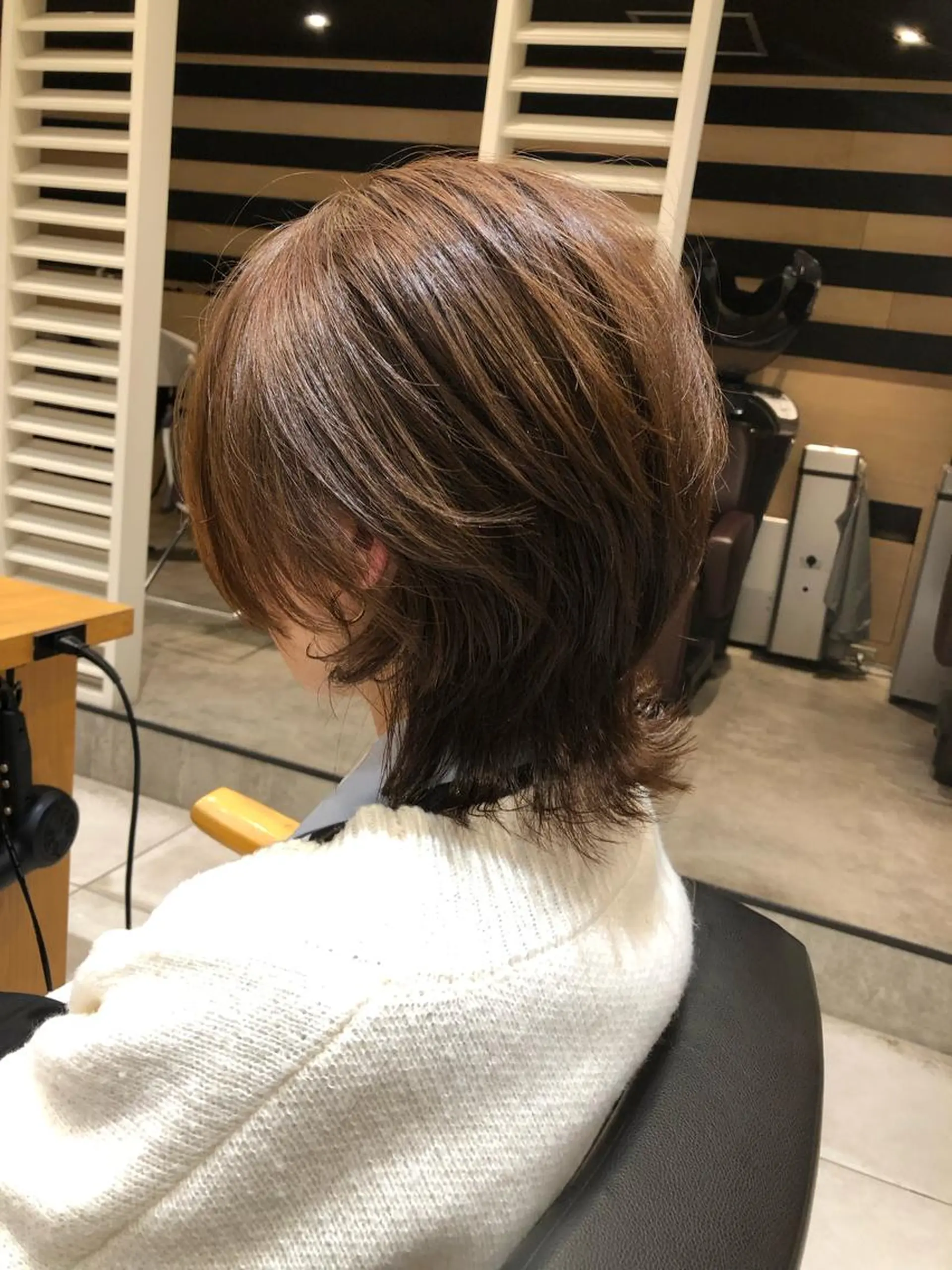 ショート ヘアカラー 長屋 裕大のヘアスタイル