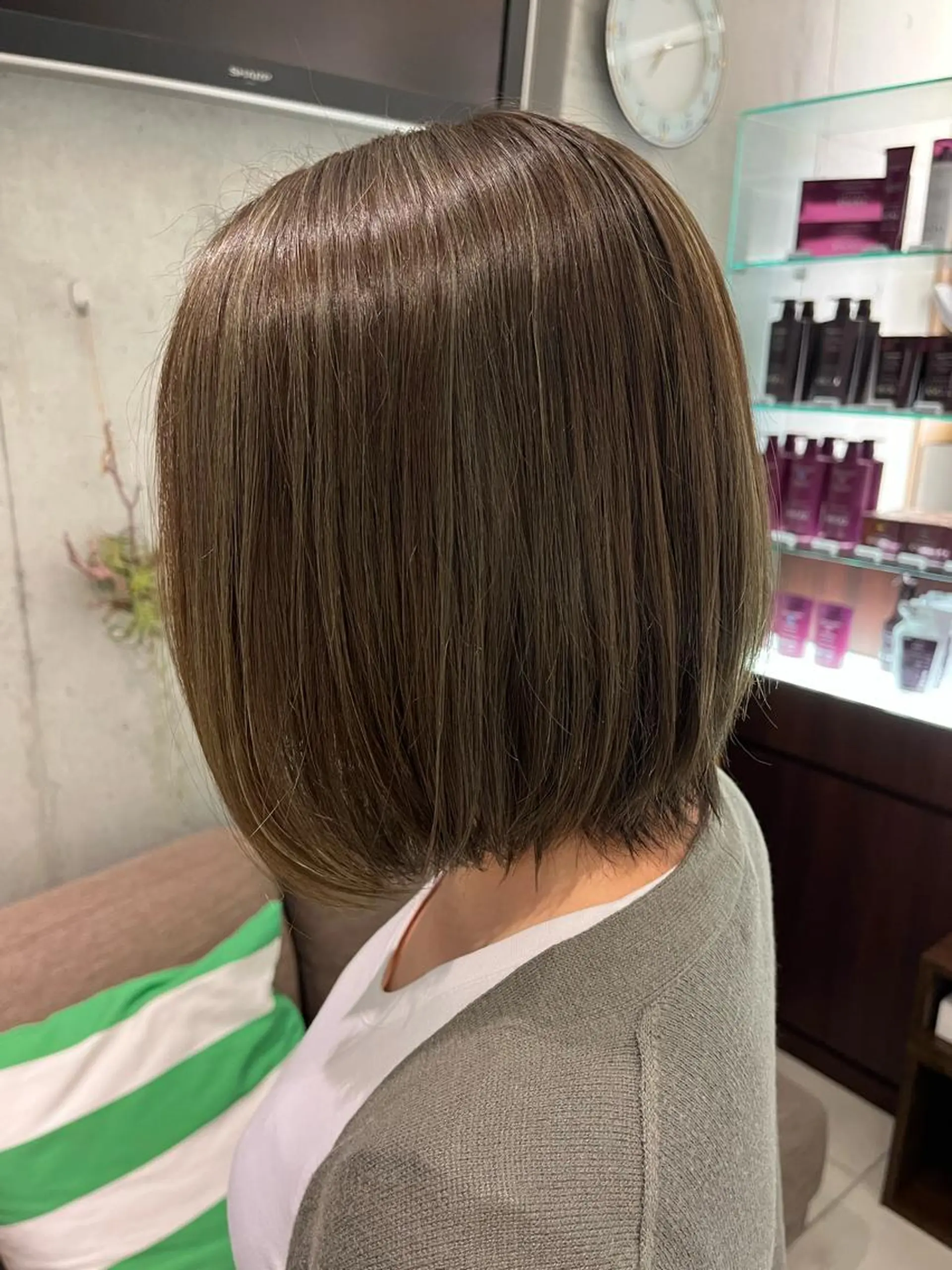 ショート ヘアカラー 工藤 詩月のヘアスタイル