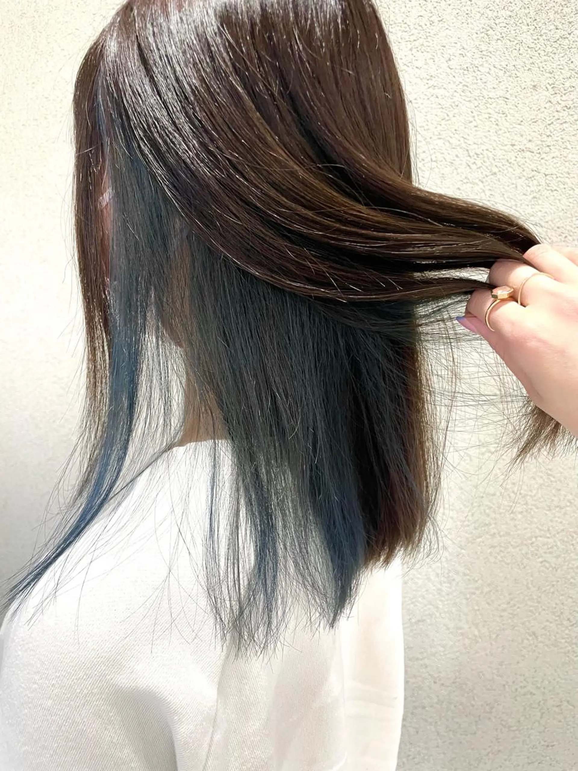 セミロング カラー 松下 由恵のヘアスタイル