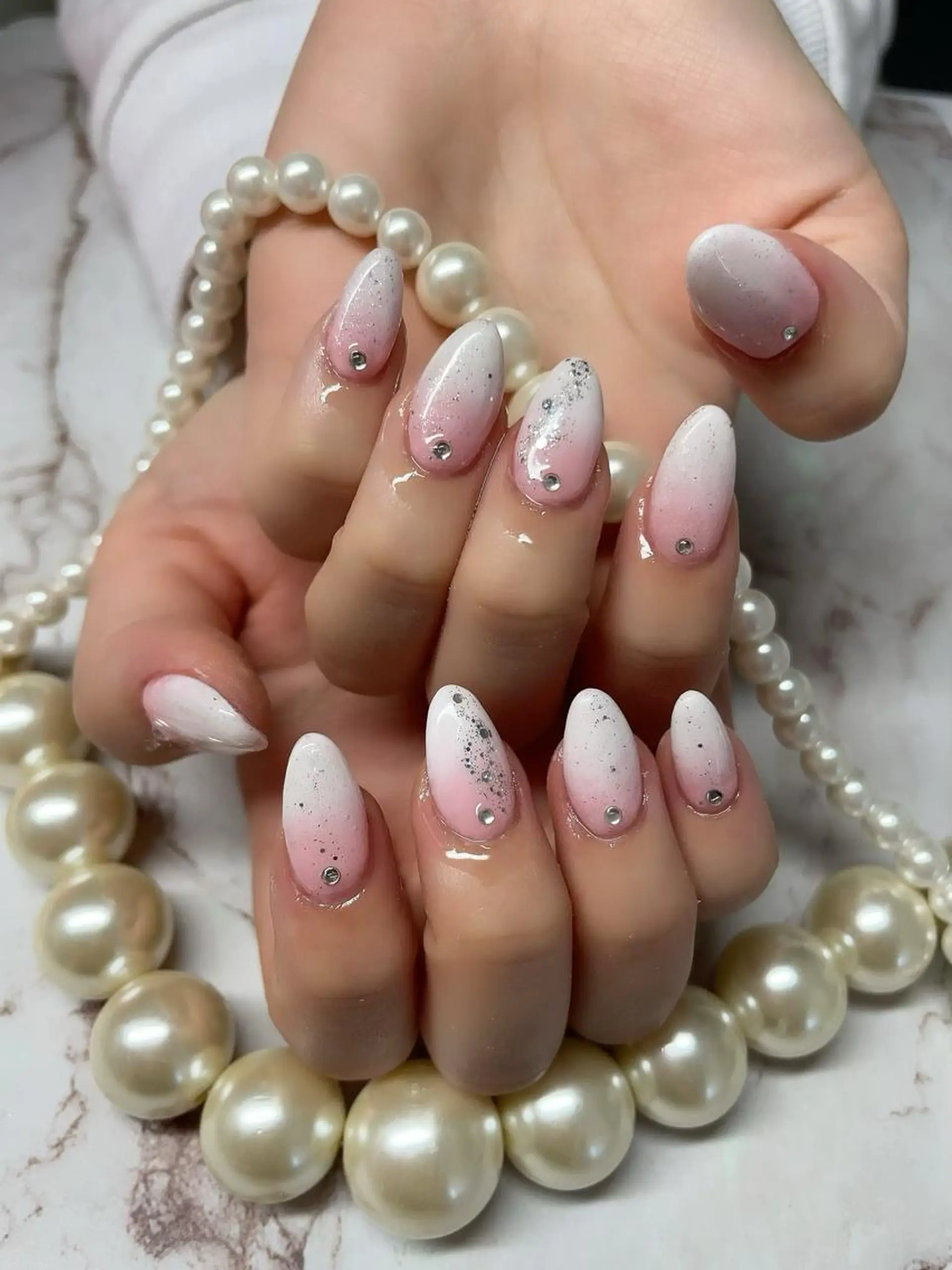 ネイル グラデーション ラメ(グリッター) ハンドネイル Nail salon 🎀Angeのネイルデザイン