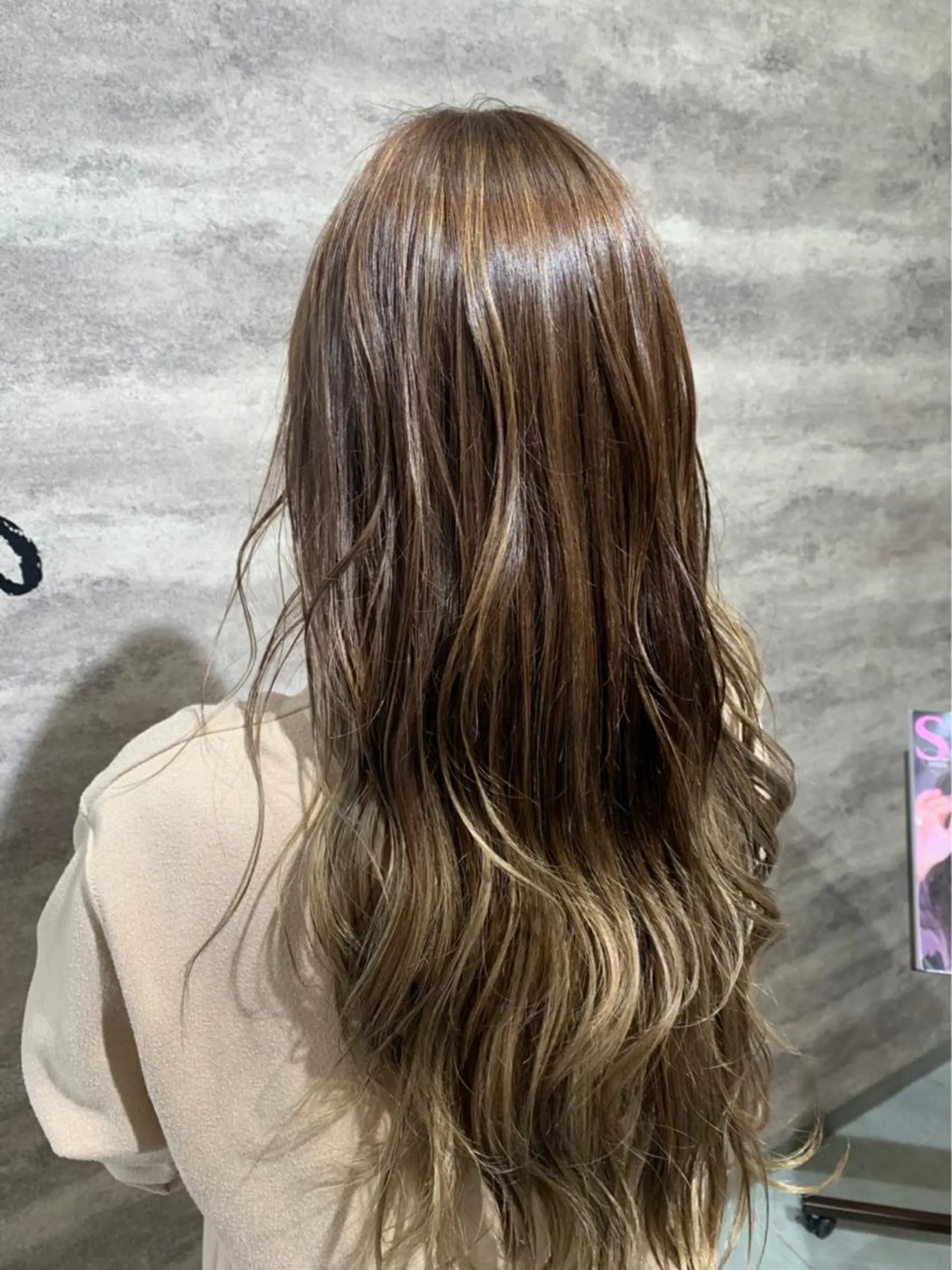 ロング カラー グラデーションカラー ハイライトカラー ハイライト Blanco Color&Careのヘアスタイル