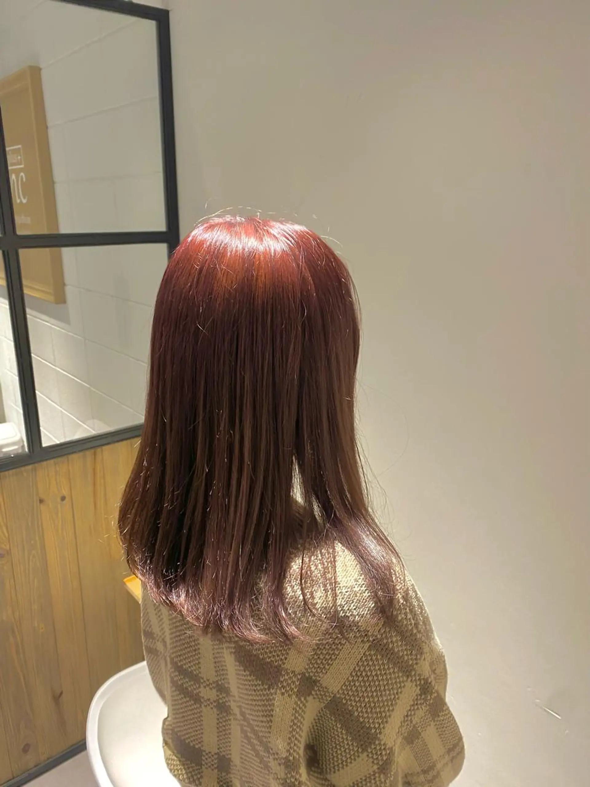ミディアム ヘアカラー 冨樫 真季のヘアスタイル