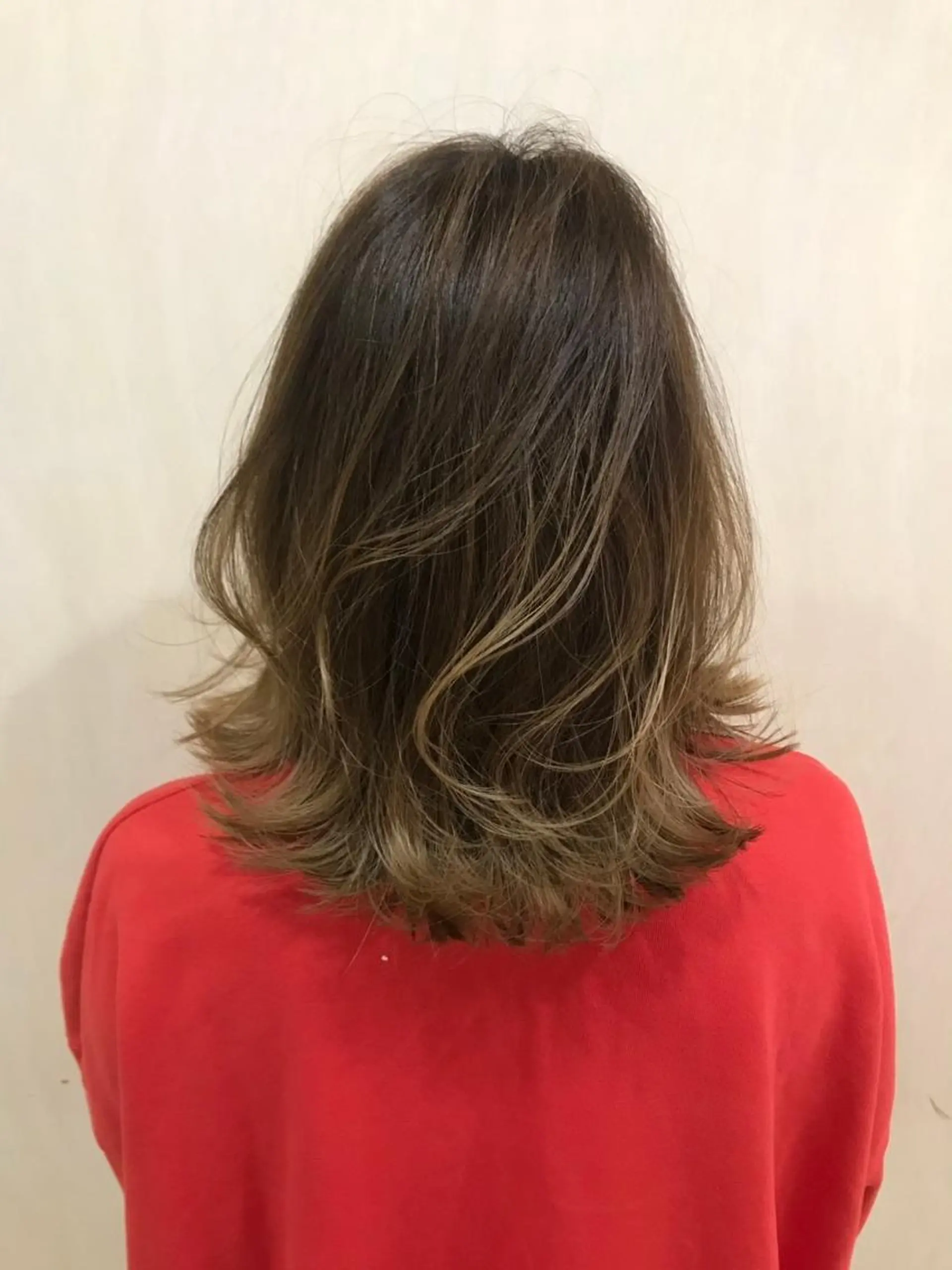 ミディアム カラー ヘアアレンジ 指名支持率NO.1 スタイリストのヘアスタイル