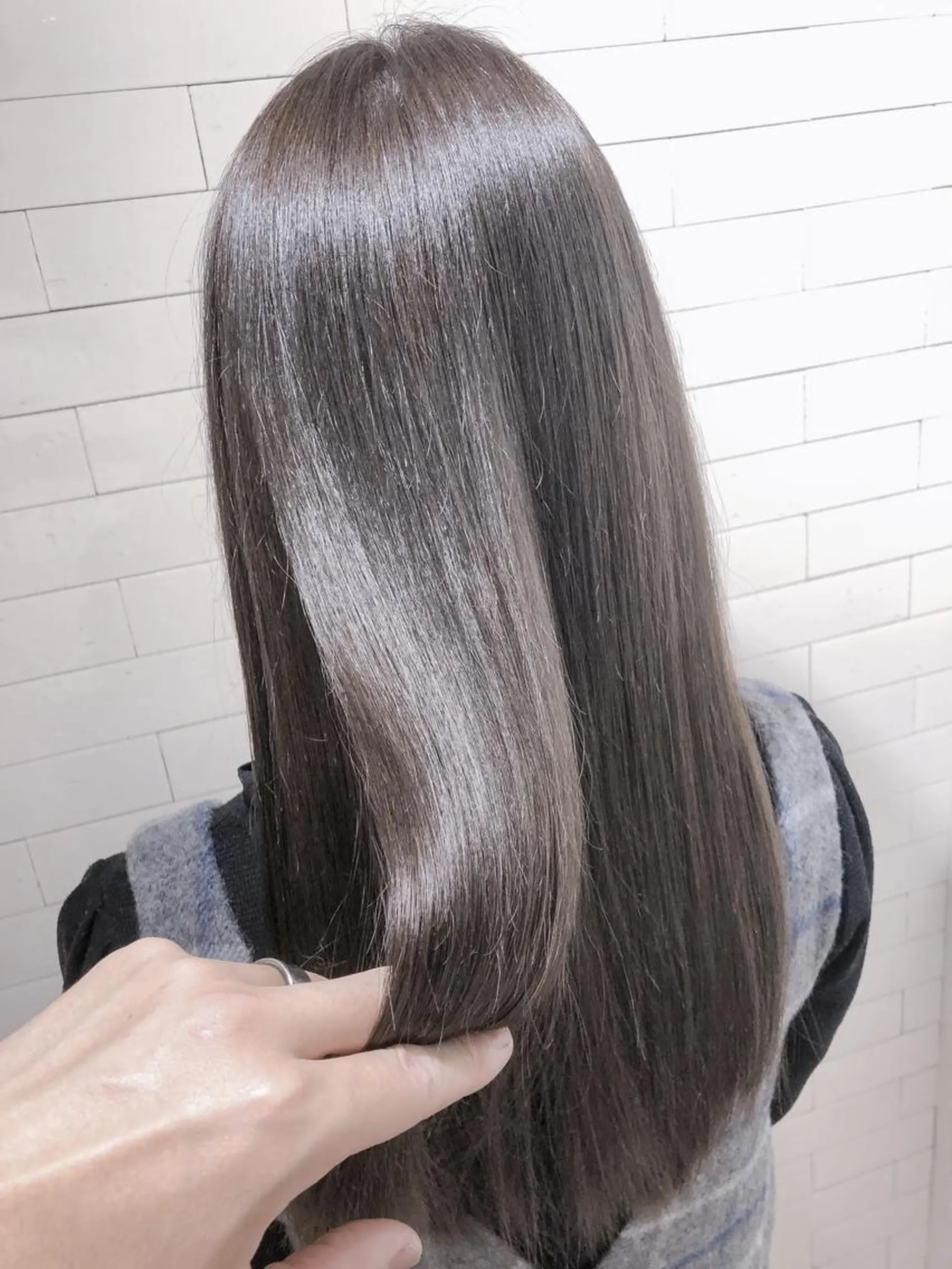 ロング カラー パーマ ヘアアレンジ アッシュ バレイヤージュ ブリーチ ケアブリーチ 透明感カラー ヘアカラー トリートメント 竹内ケンゴ🇰🇷 EIGHT藤沢のヘアスタイル