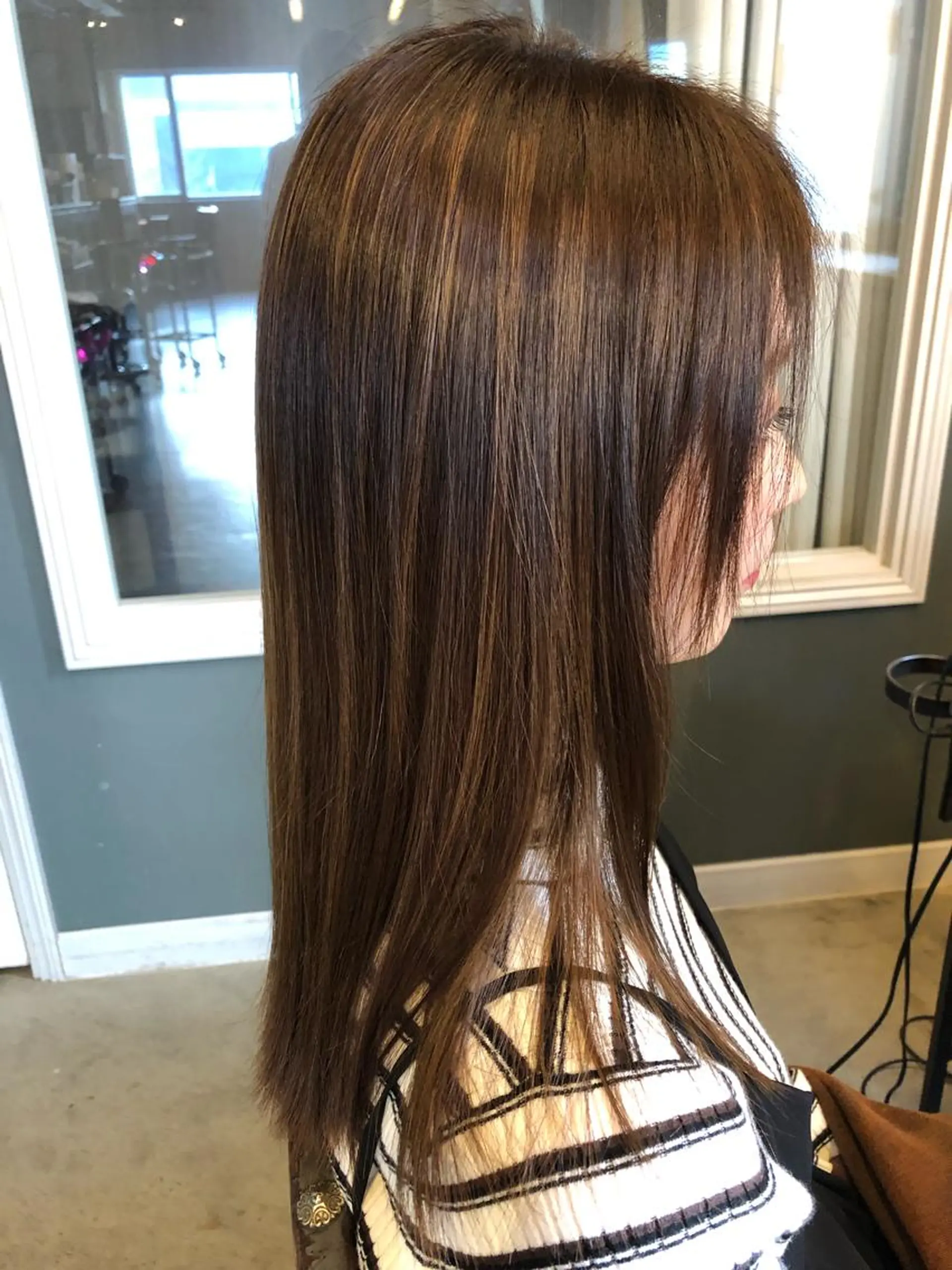 ロング カラー カット 相原 美咲のヘアスタイル