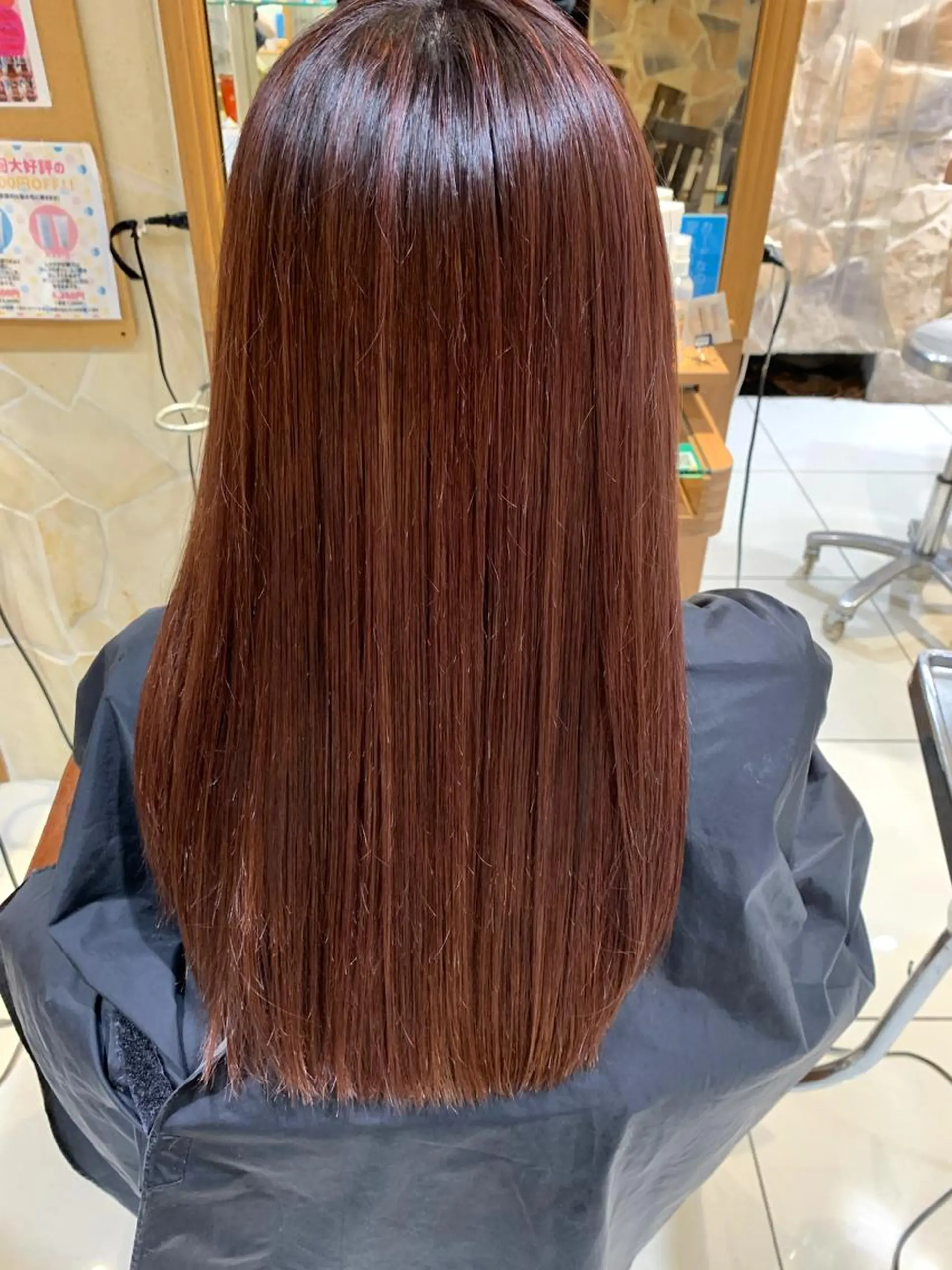 セミロング 新宿メンズパーマ メンズバレイヤージュのヘアスタイル