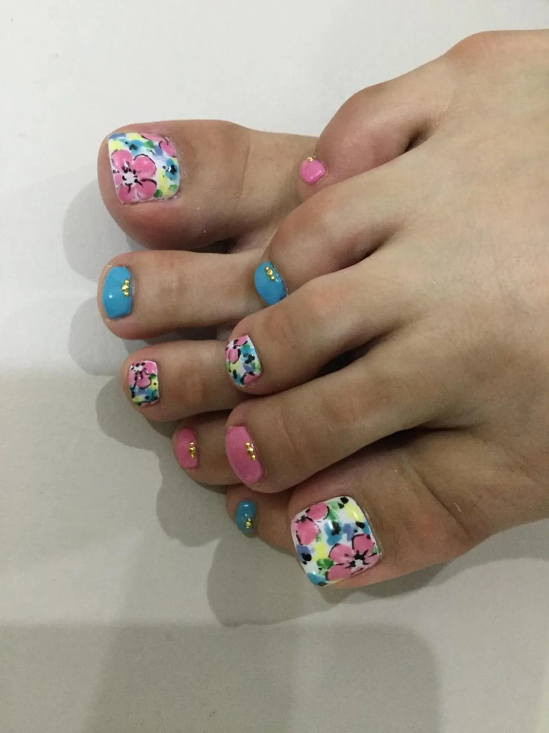 ネイル 💎🐰 saki. m 🐰💎のネイルデザイン