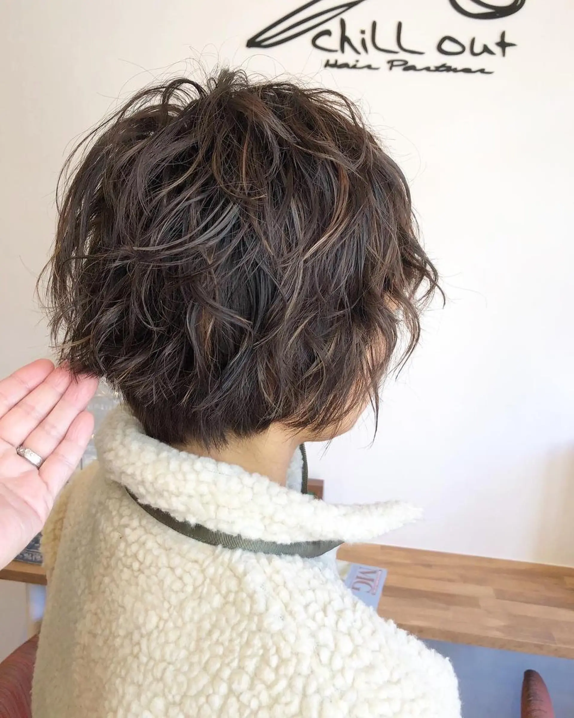 ショート パーマ chill out 南塚口本店のヘアスタイル