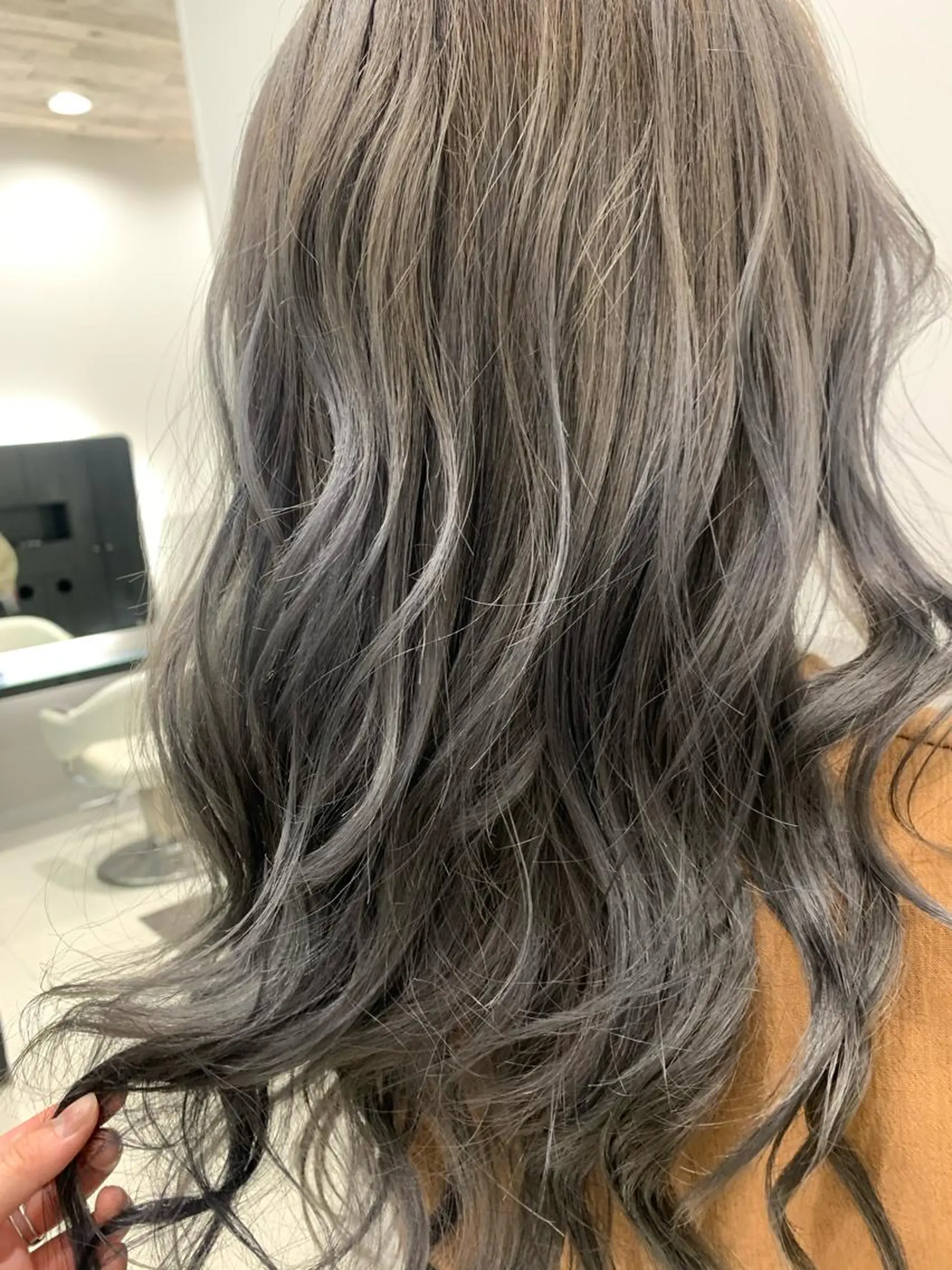 セミロング カラー EARTH  紫竹山 🦋本間未来🦋のヘアスタイル