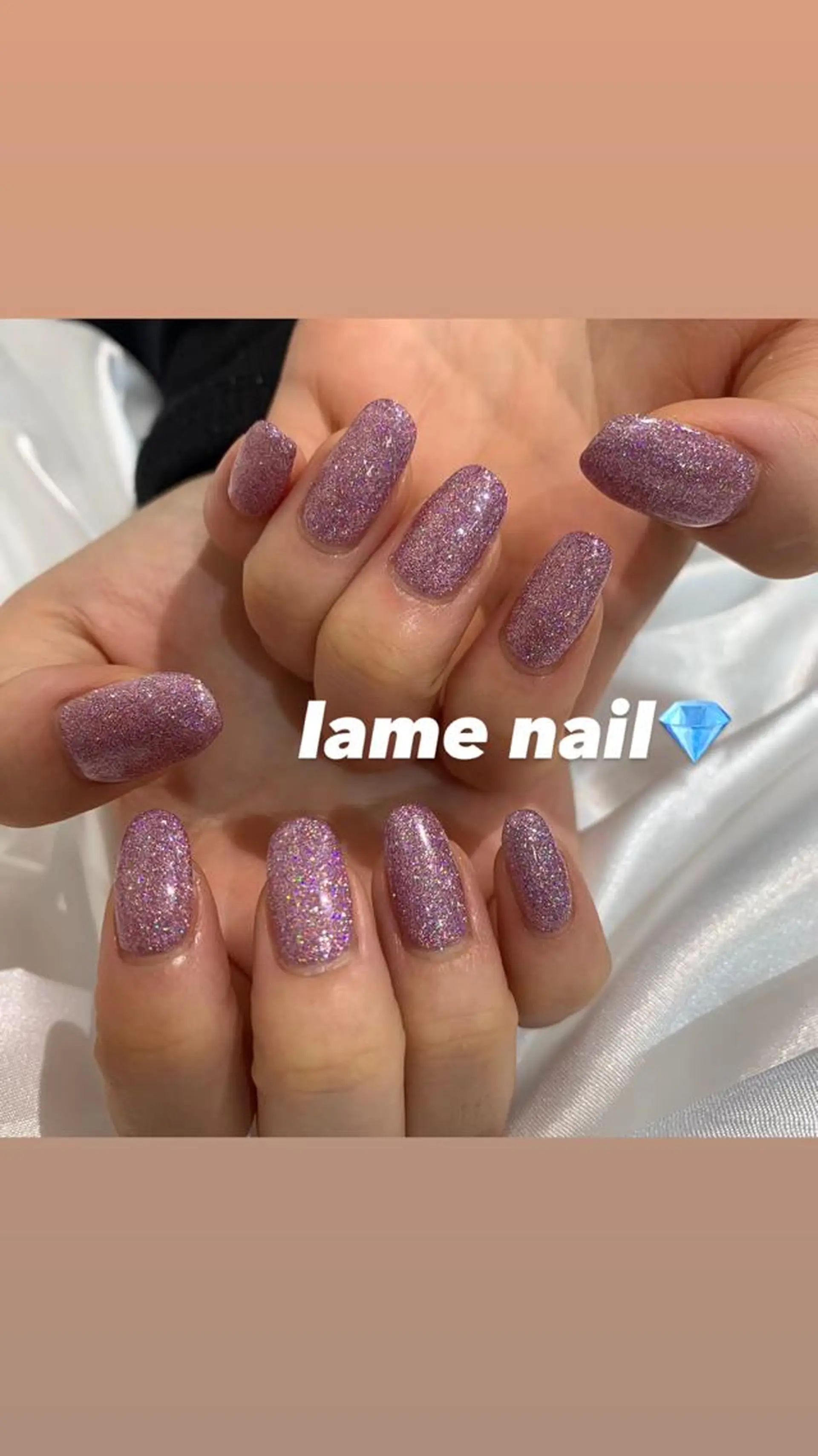 ネイル ジェルネイル ラメ(グリッター) ワンカラーネイル パラジェル 暖色ｶﾗｰ/ﾚｲﾔｰ ｶｯﾄ/Yunaのヘアスタイル