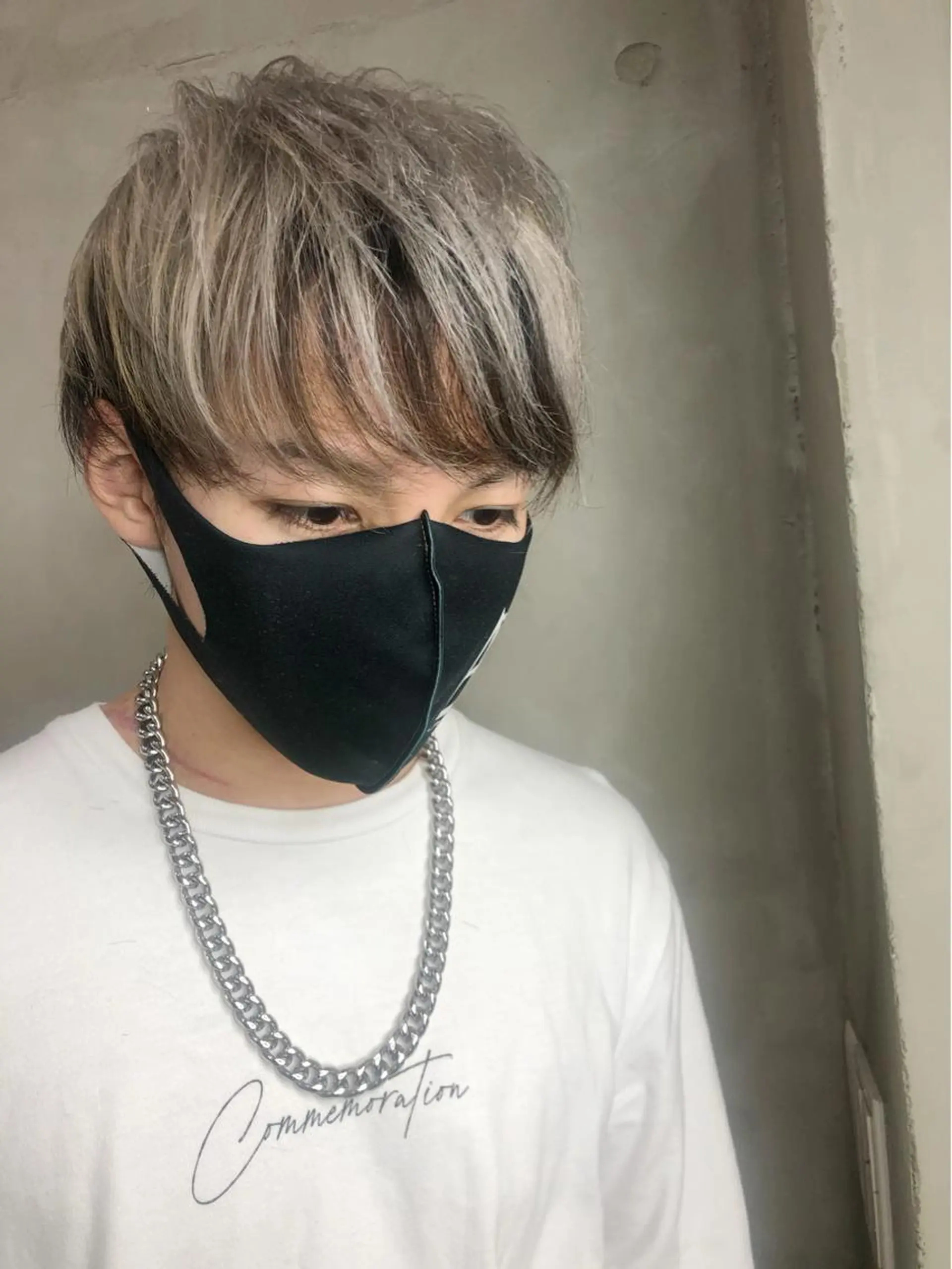 ショート カラー メンズ メンズハイトーン メンズインナーカラー ハイトーンカラー インナーカラー mono azuのマツエク・マツパデザイン