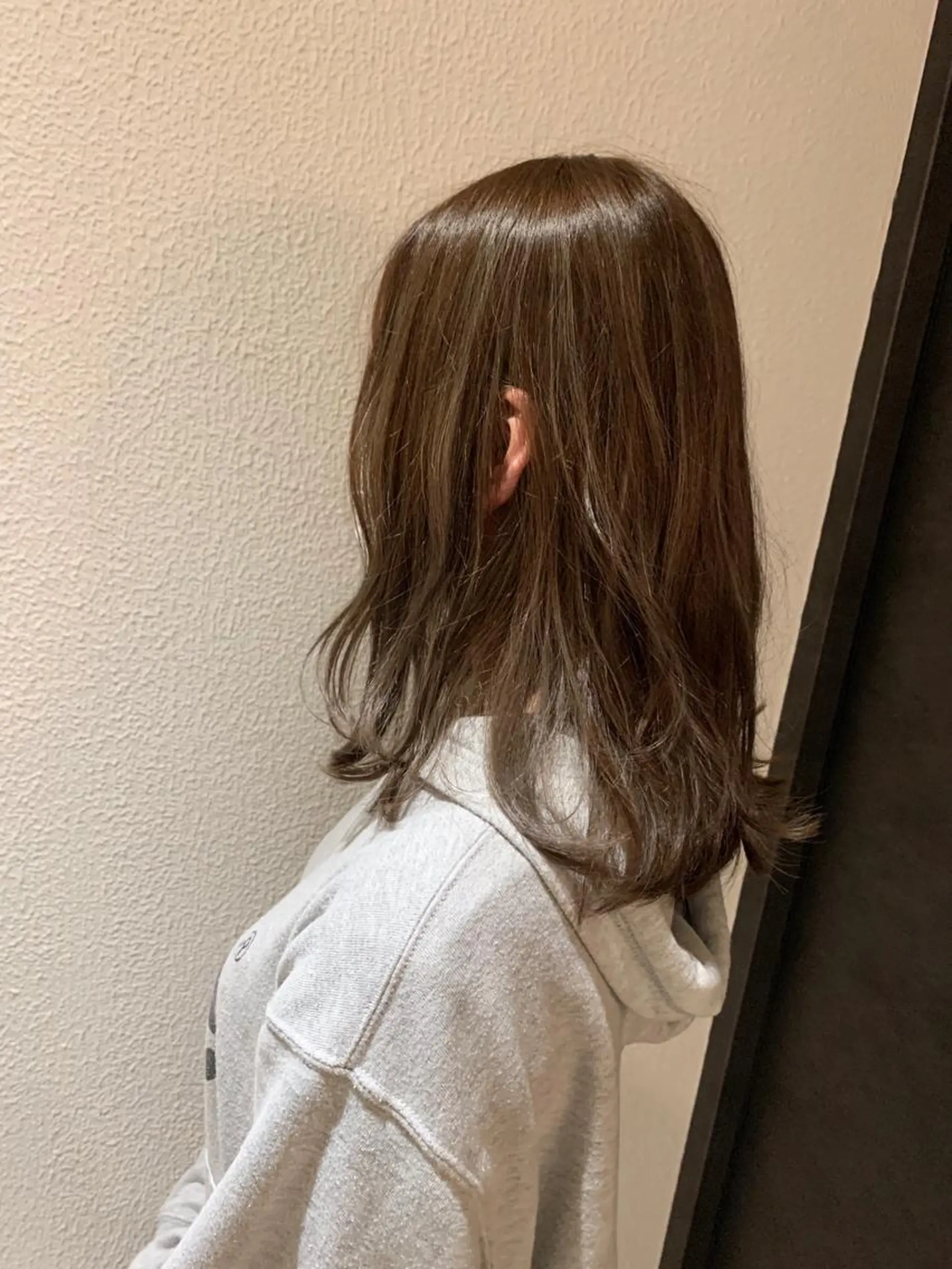 ミディアム カラー ヤマナカ エリカのヘアスタイル