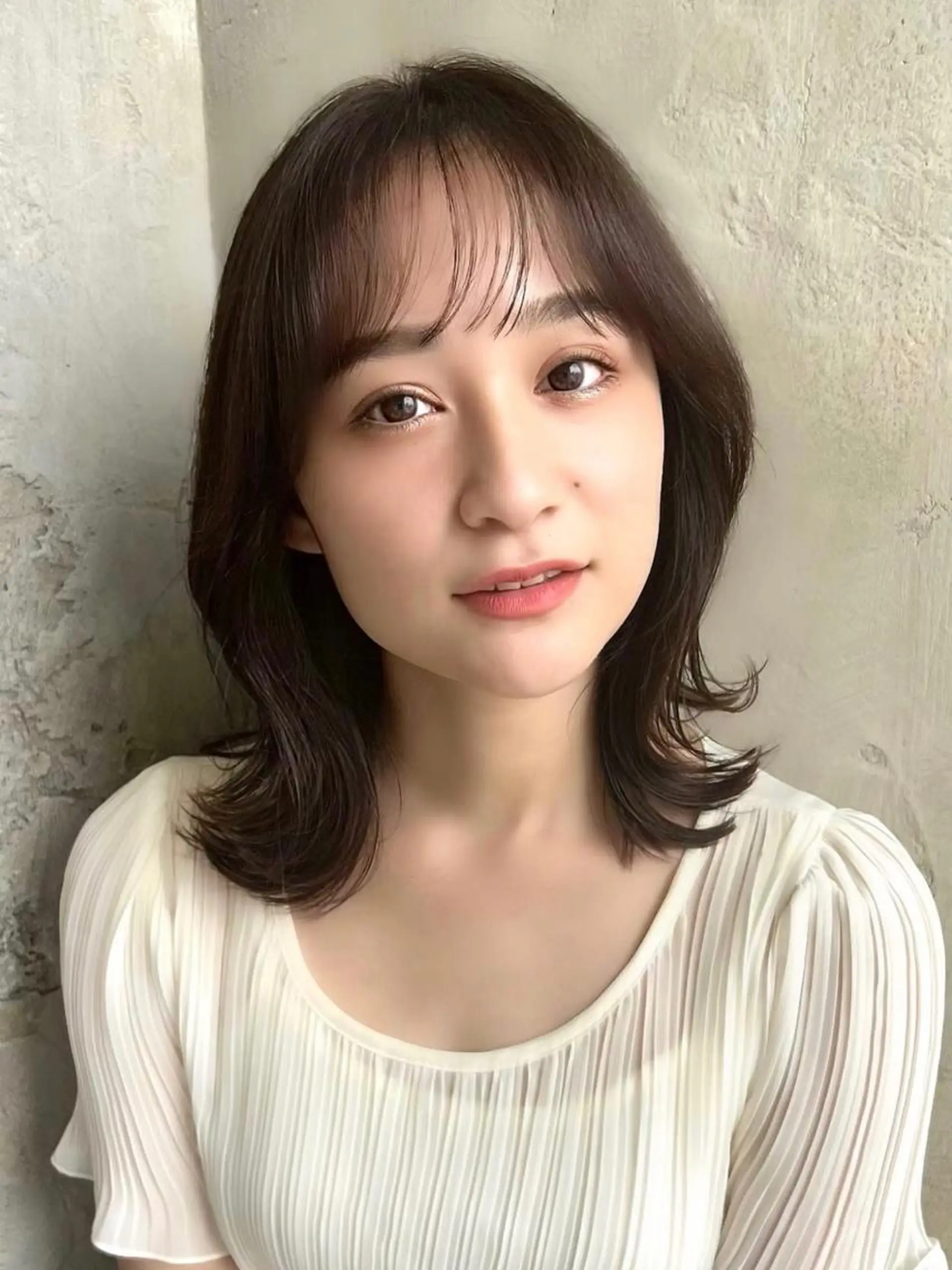 ミディアム カラー ベージュカラー ブラウンカラー くびれヘア 髪質改善 縮毛矯正 🧡くびれヘア/前髪 顔周り🧡久原結衣のヘアスタイル