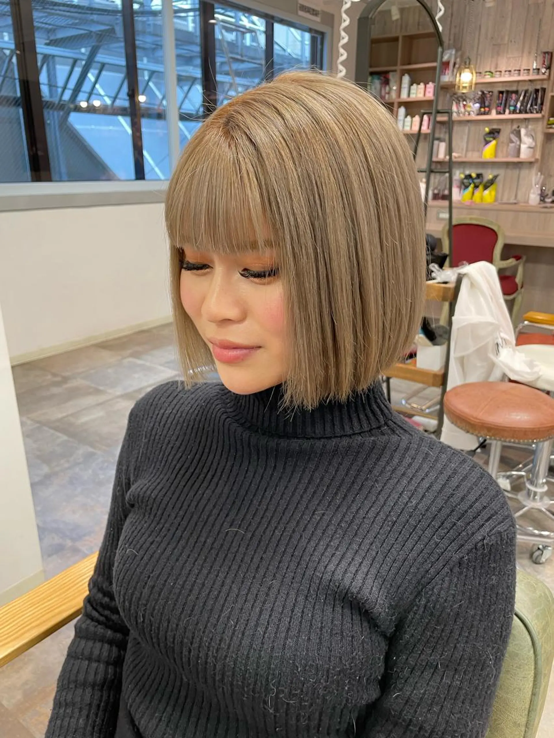 ミディアム カラー ~tie.hair salon所属・Ryoka🌼倉敷/ ハイトーン/レイヤーのヘアスタイル