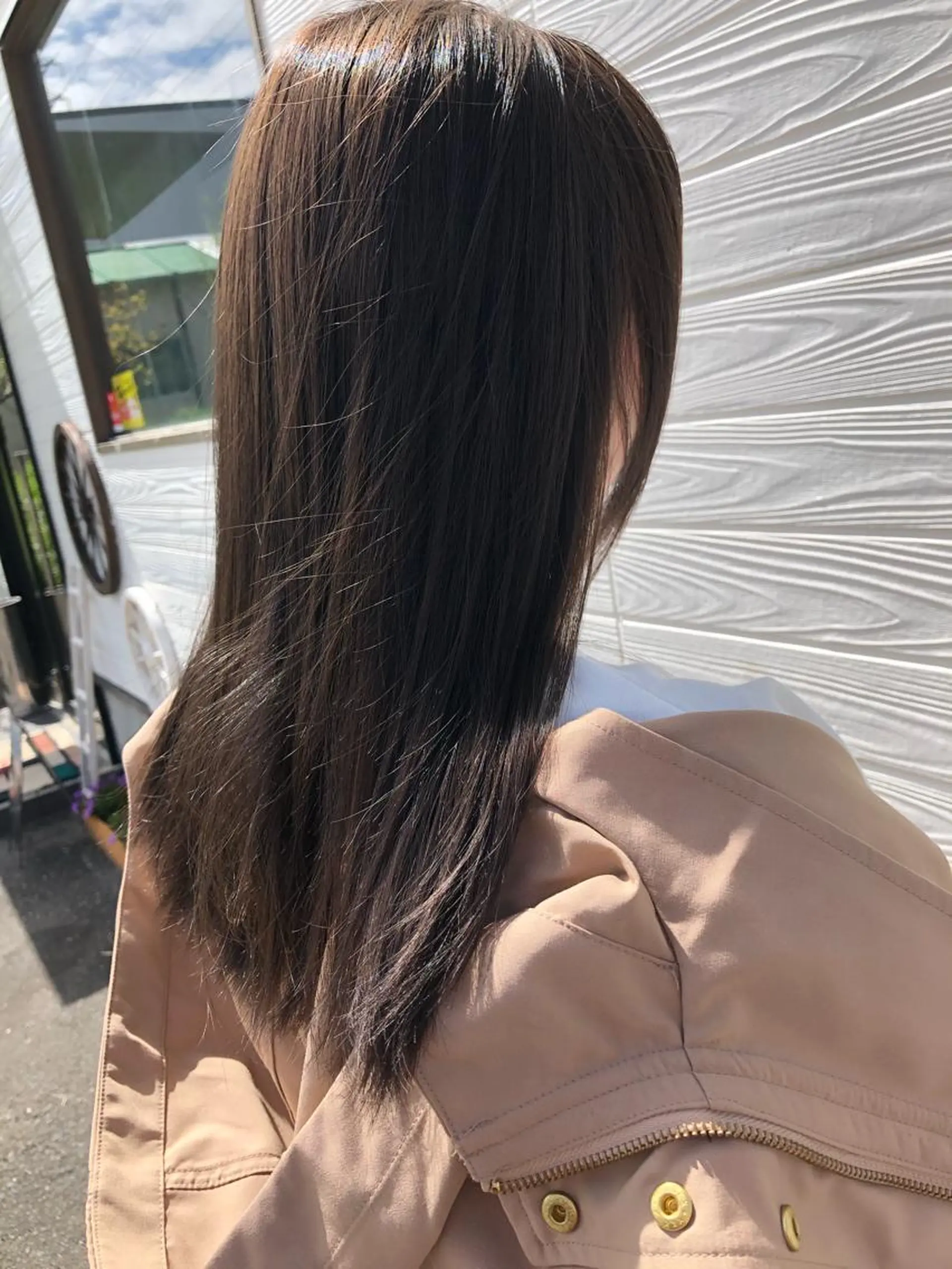 セミロング ヘアカラー 半田 知穂のヘアスタイル