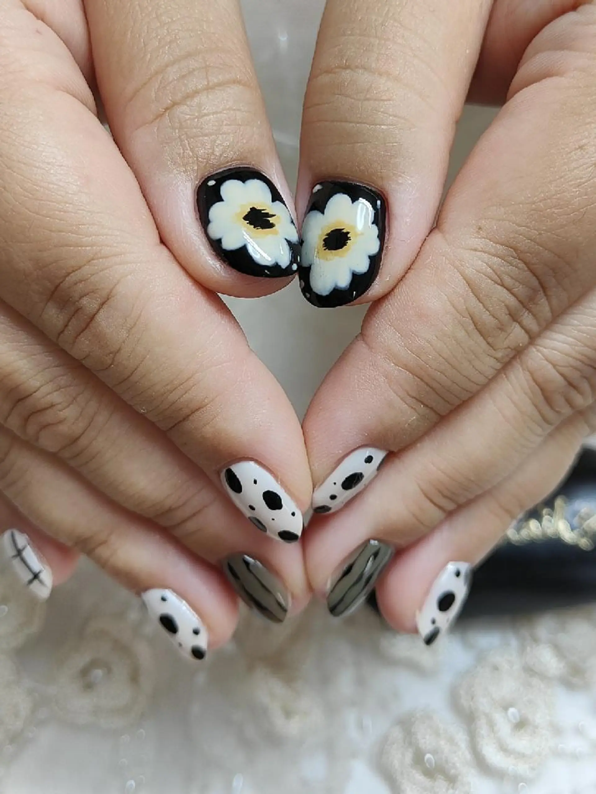 ネイル ショート ハンドネイル Mia 自宅ネイルサロンのネイルデザイン