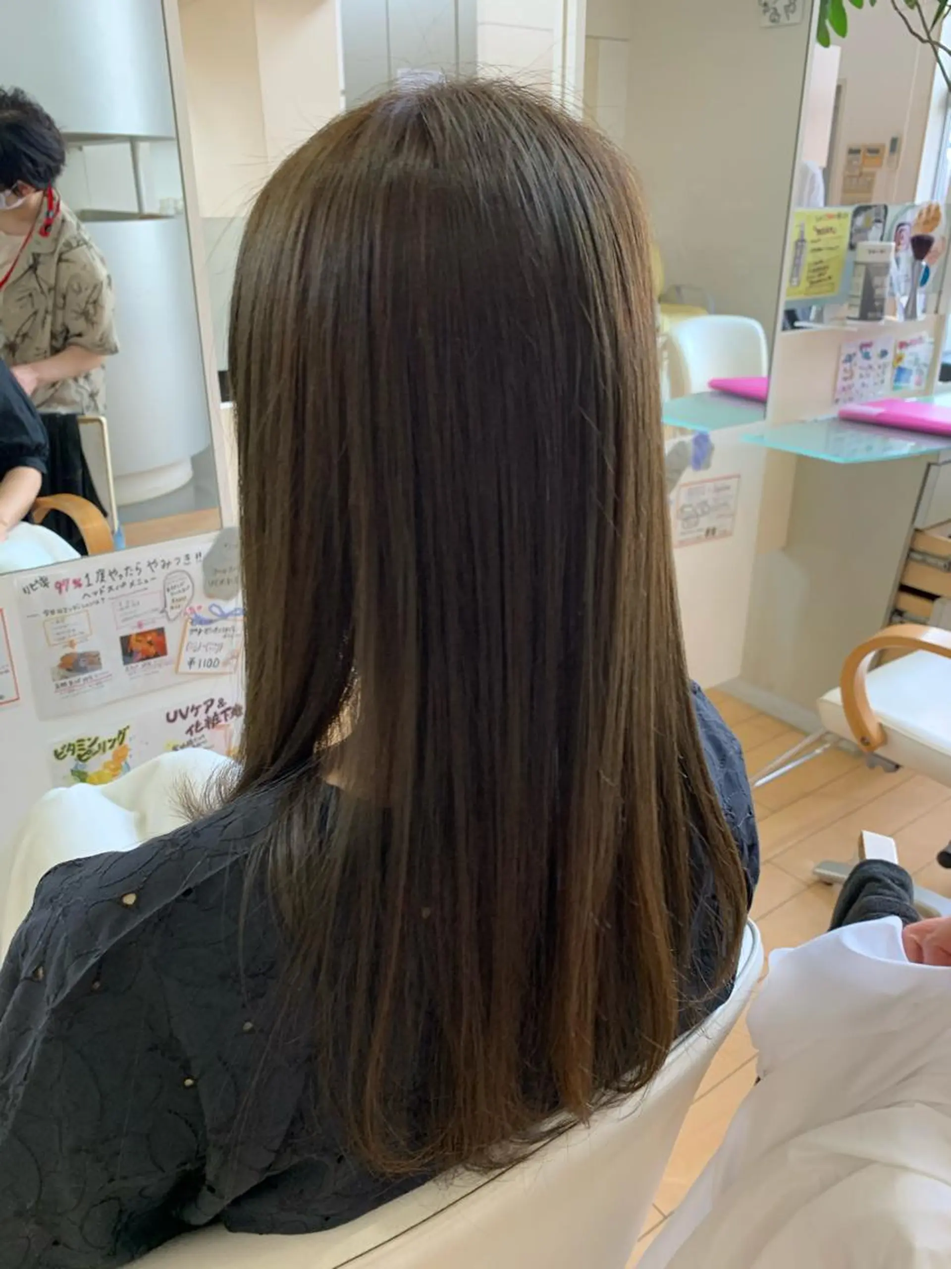 ロング カラー 透明感カラー 美容しょうへいの店所属・吉川 茉由子のマツエク・マツパデザイン