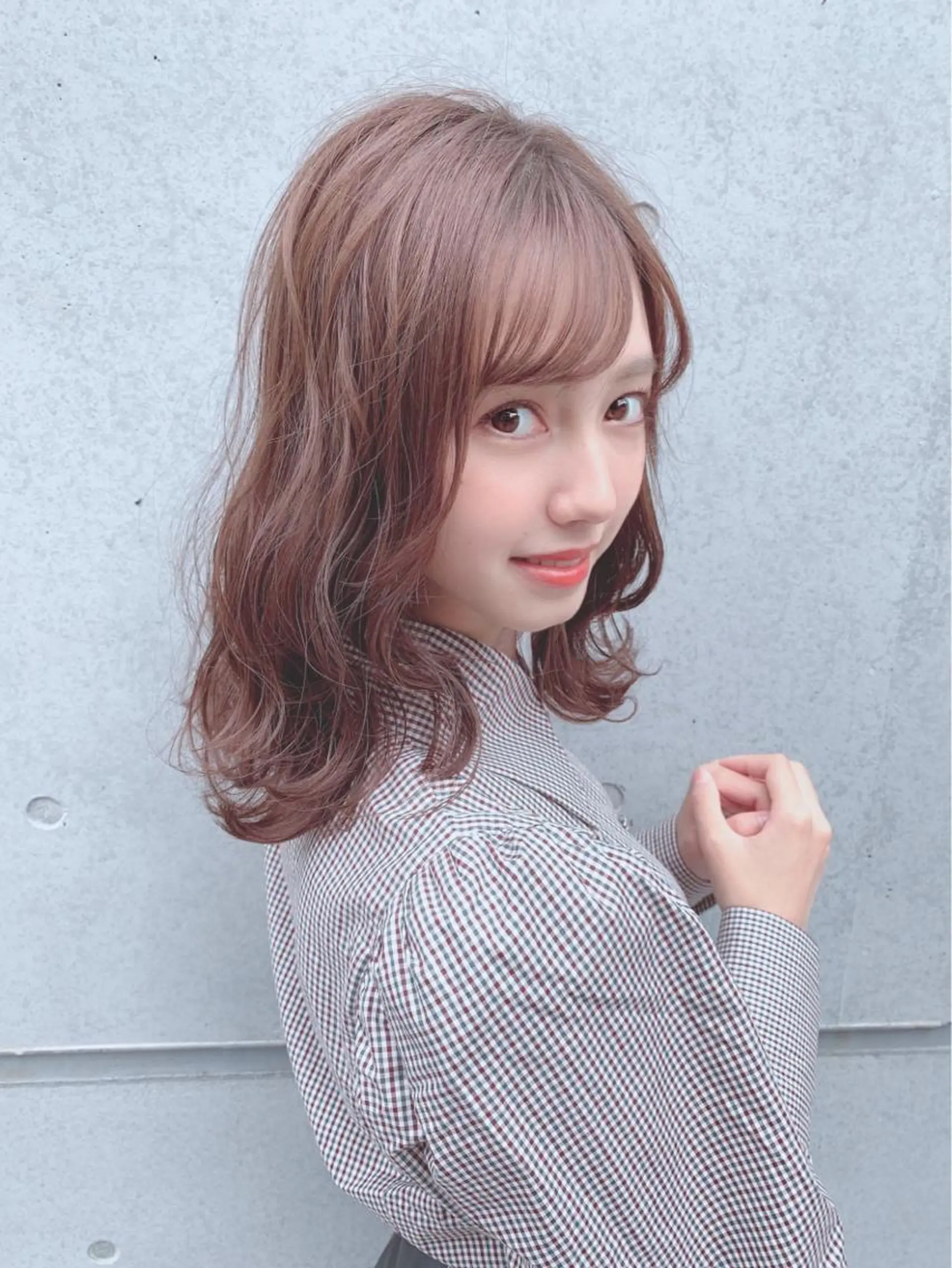 セミロング カラー パーマ ヘアアレンジ 【公式】amble luxe池袋東口🩷のヘアスタイル