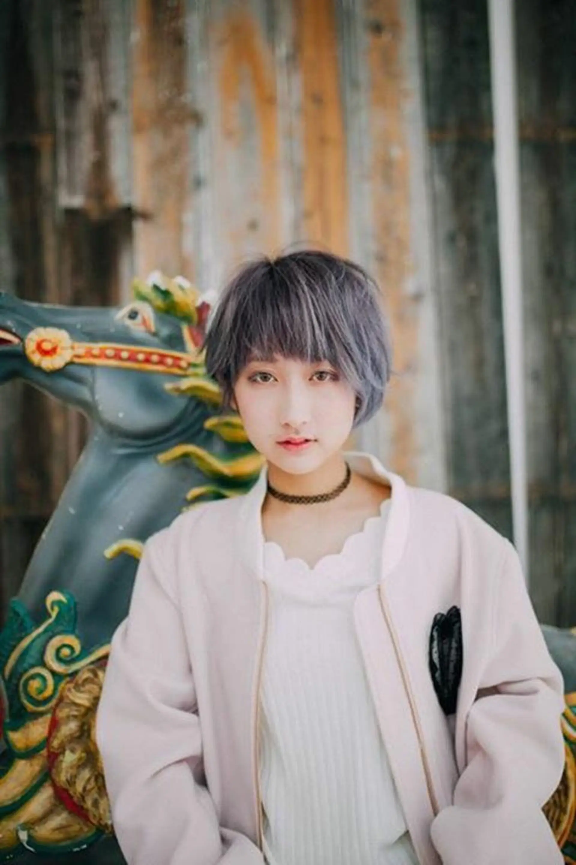 ショート カラー アッシュ ダブルカラー ハイライトカラー シルバー シルバーアッシュ 舘野 太嘉宏のヘアスタイル