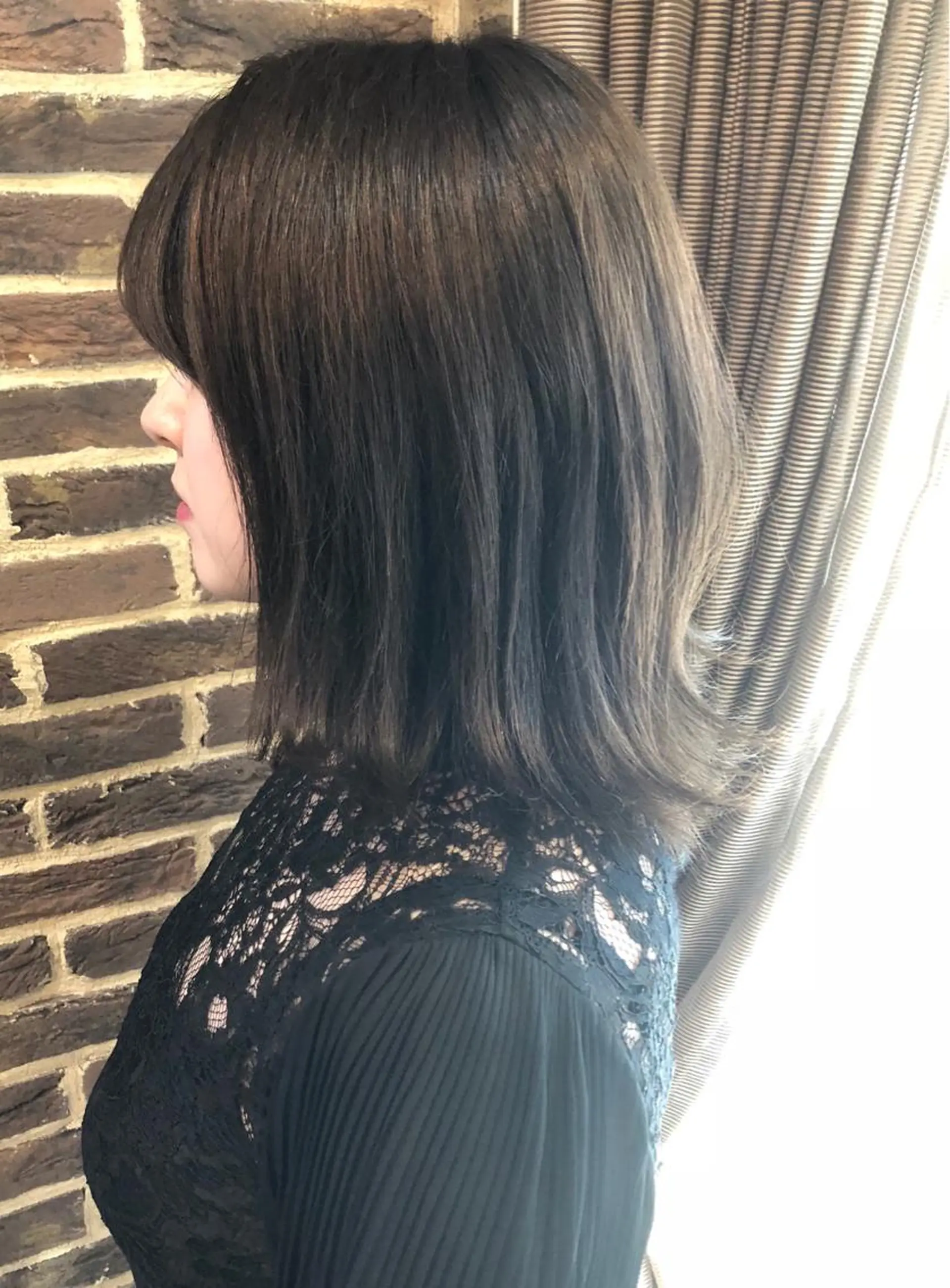 ミディアム カラー アッシュ アッシュグレー アッシュグレージュ グレージュ イルミナカラー 高橋 隆一のヘアスタイル