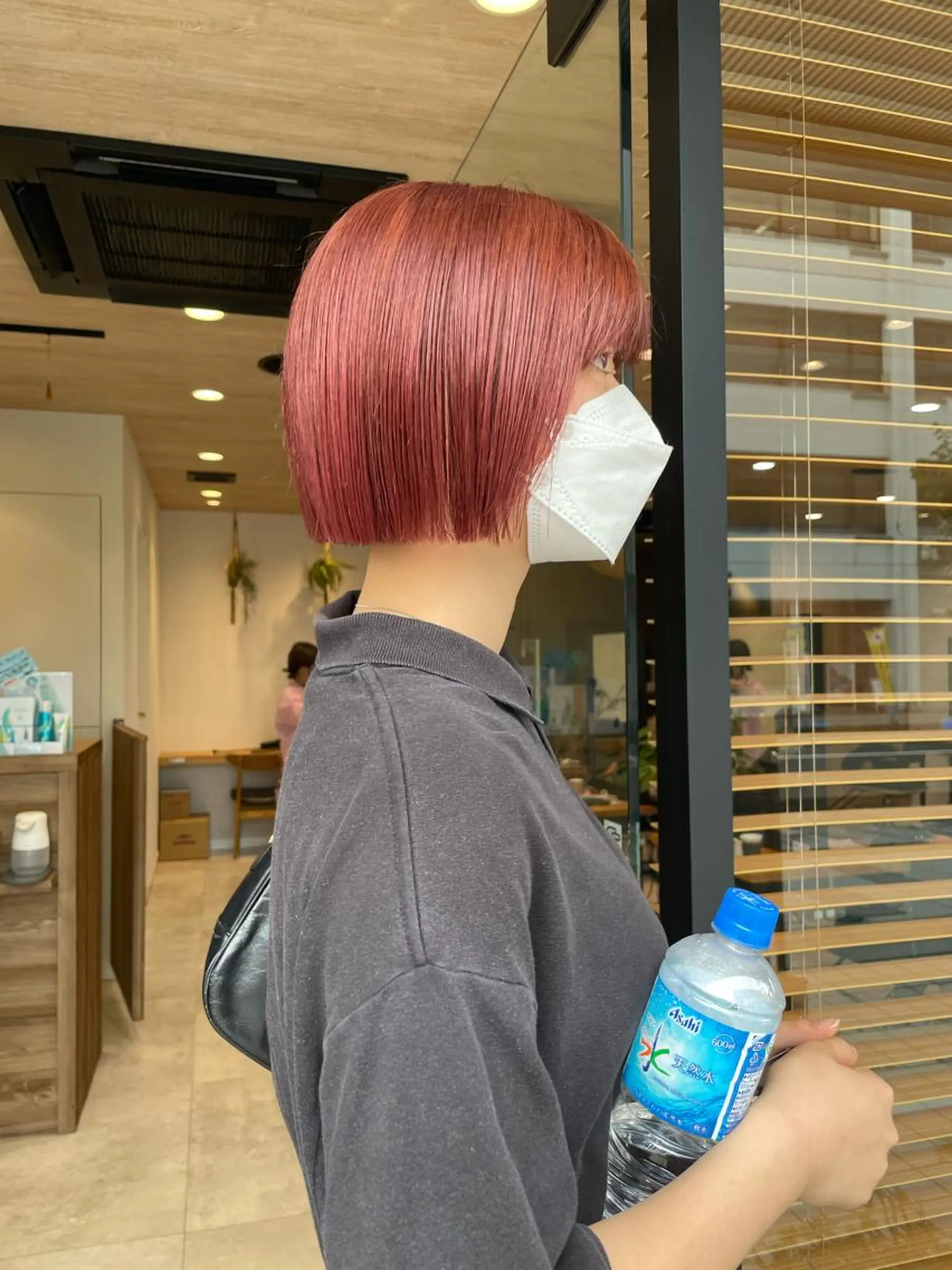 ショート カラー ブリーチ ヘアカラー トリートメント ヘッドスパ パーマ指名No1 /namiのヘアスタイル